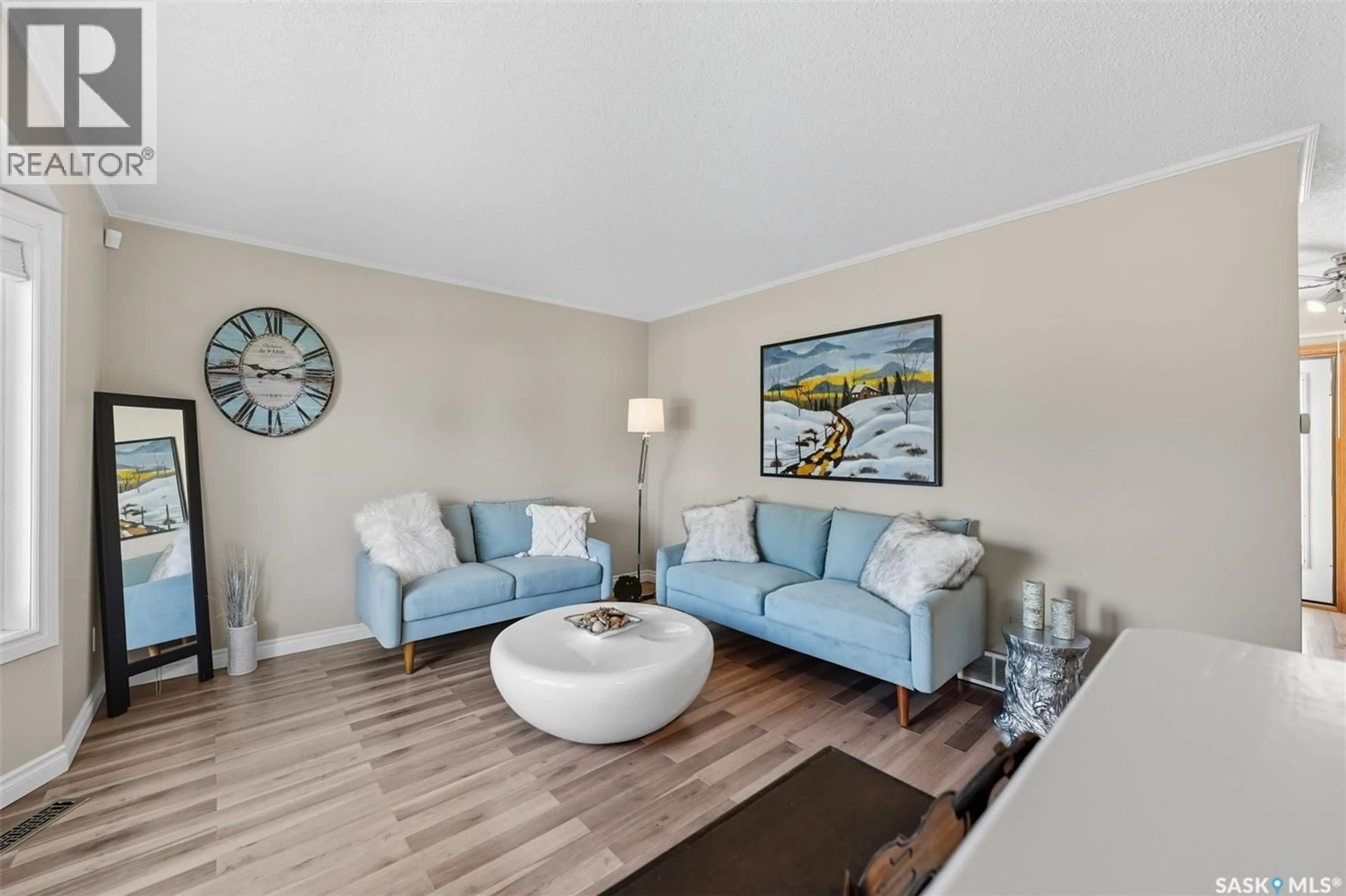 Living room with furniture, unknown for 227 WATERBURY ROAD, Saskatoon Saskatchewan S7J5B1