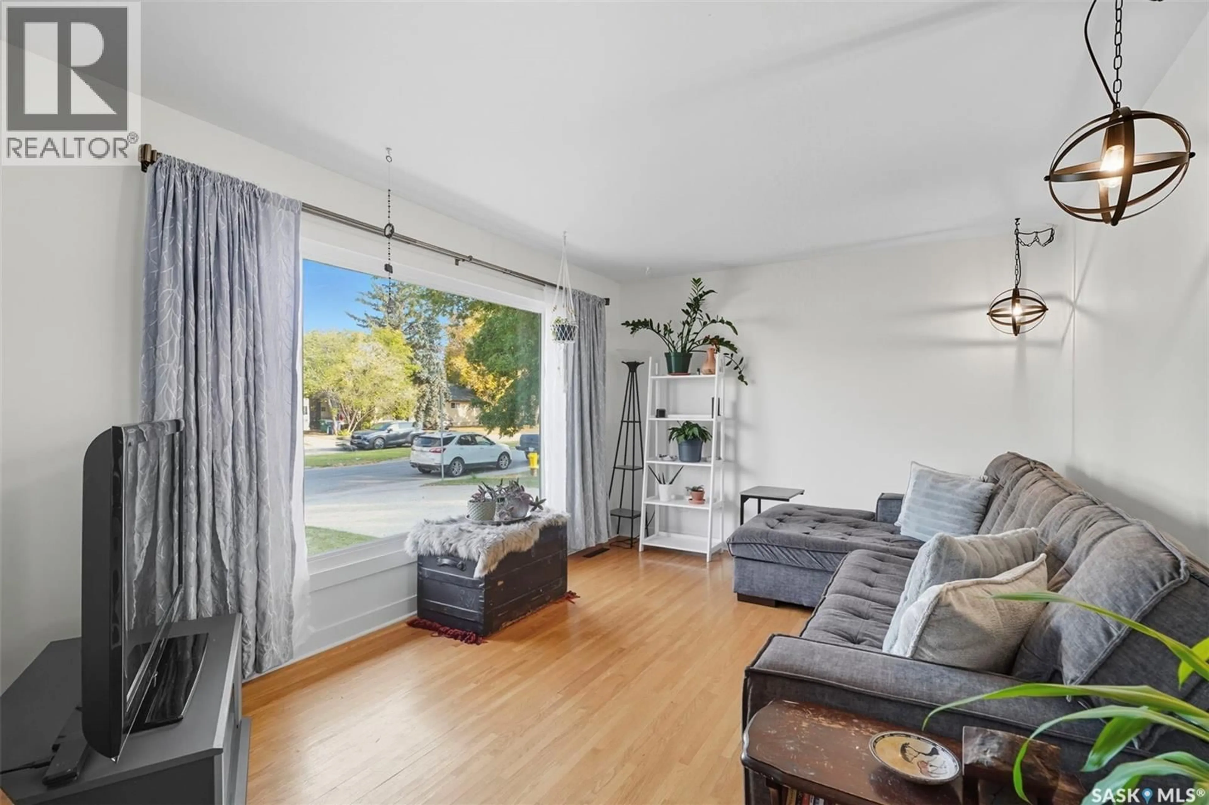Living room with furniture, unknown for 1710 PRESTON AVENUE, Saskatoon Saskatchewan S7H2V8