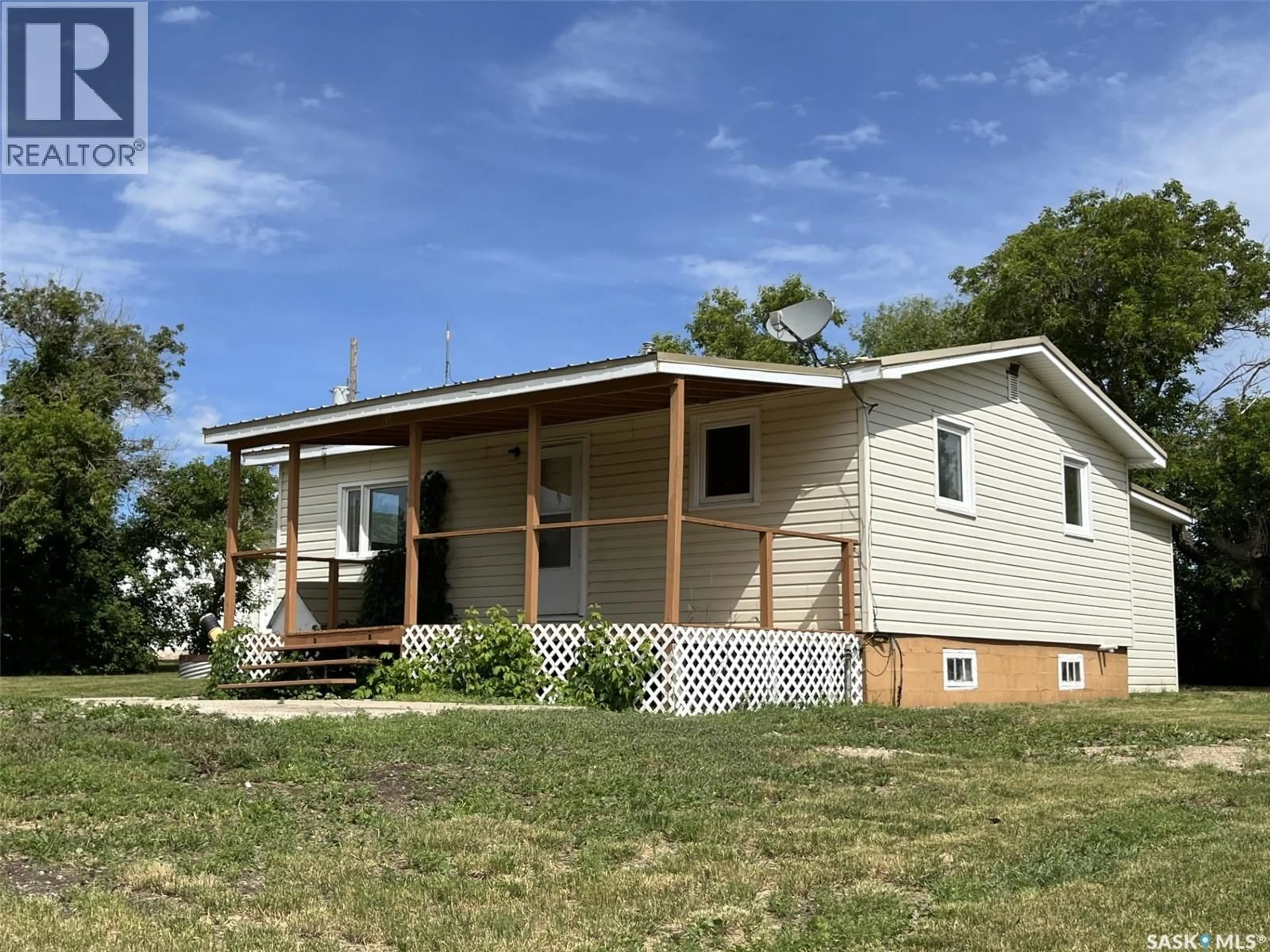 Home with vinyl exterior material, building for KALIUM ROAD, Pense Rm No. 160 Saskatchewan S0G4S0