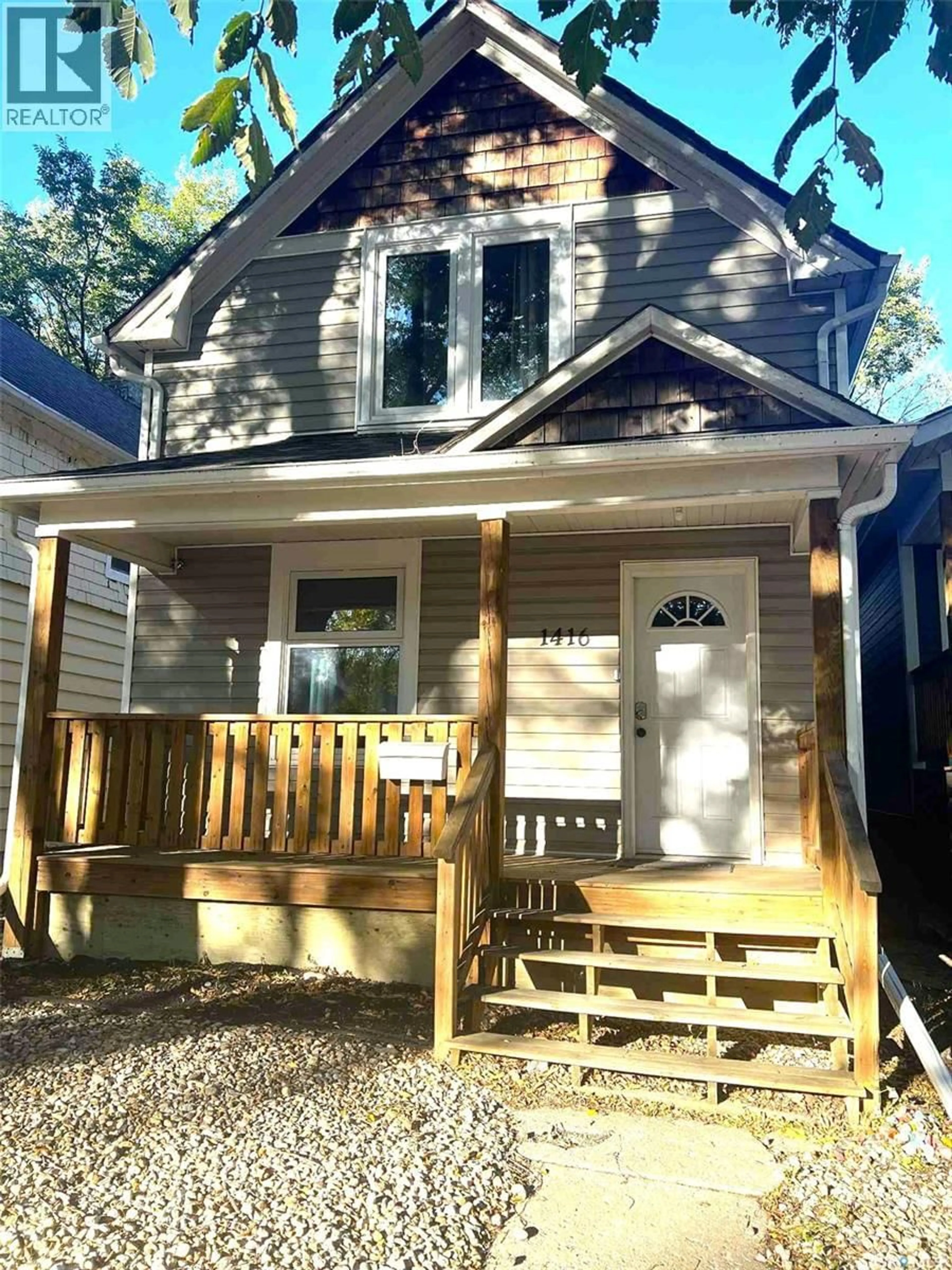 Home with vinyl exterior material, street for 1416 GARNET STREET, Regina Saskatchewan S4T2Y5