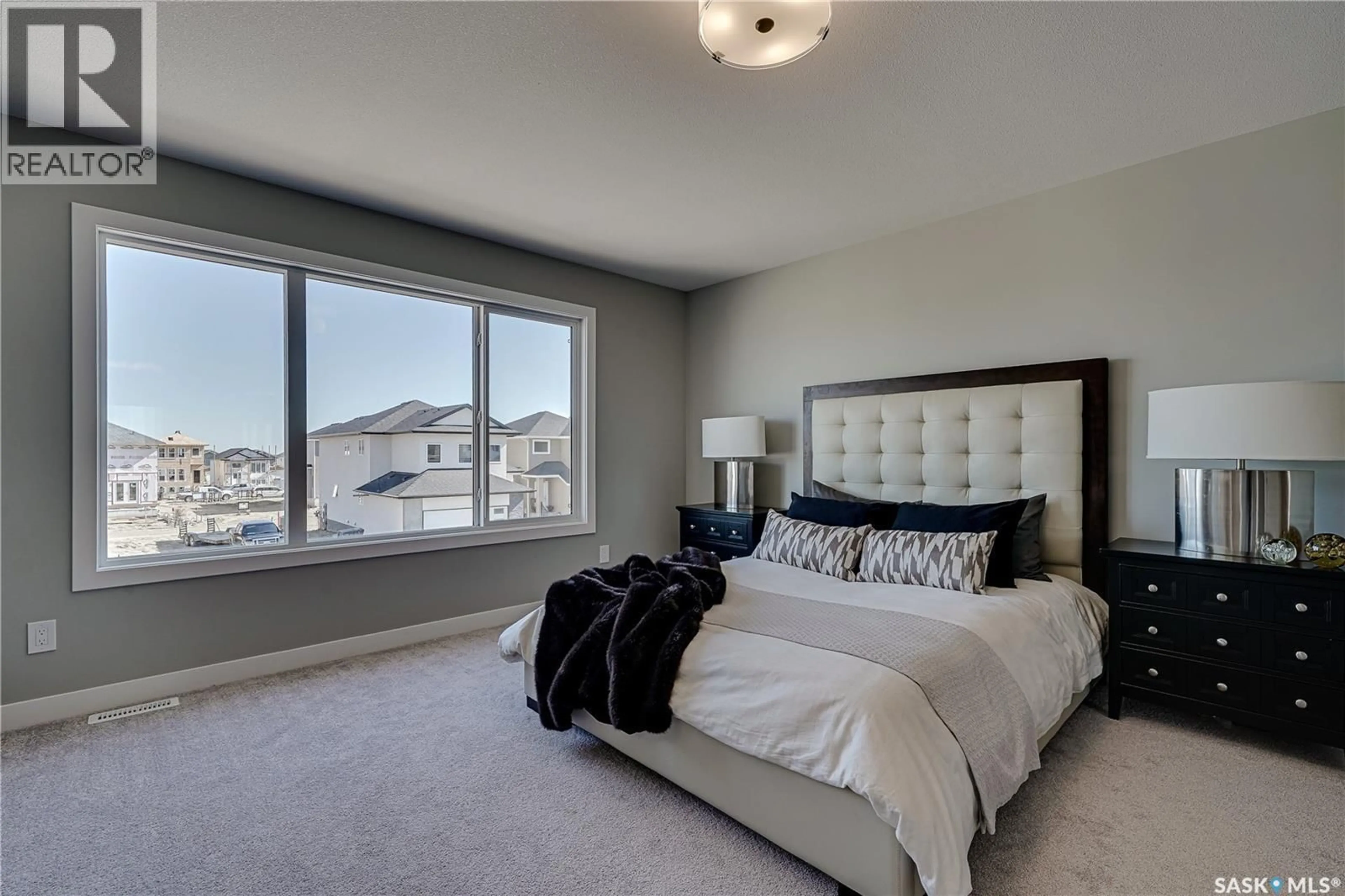 Bedroom with bed, carpet floor for 463 DORAN CRESCENT, Saskatoon Saskatchewan S7V1W2