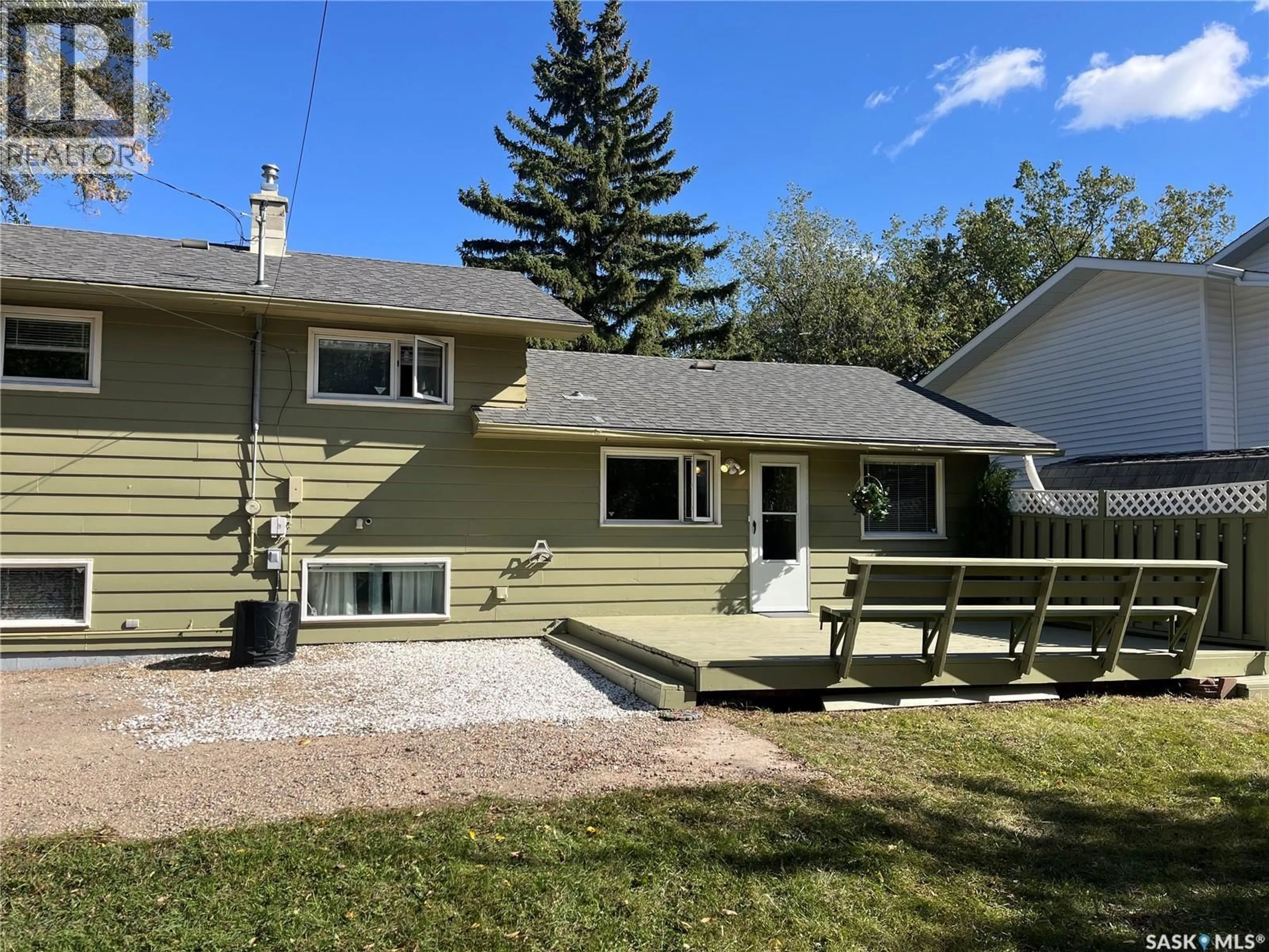 Home with vinyl exterior material, street for 96 BOBOLINK BAY, Regina Saskatchewan S4S4K1