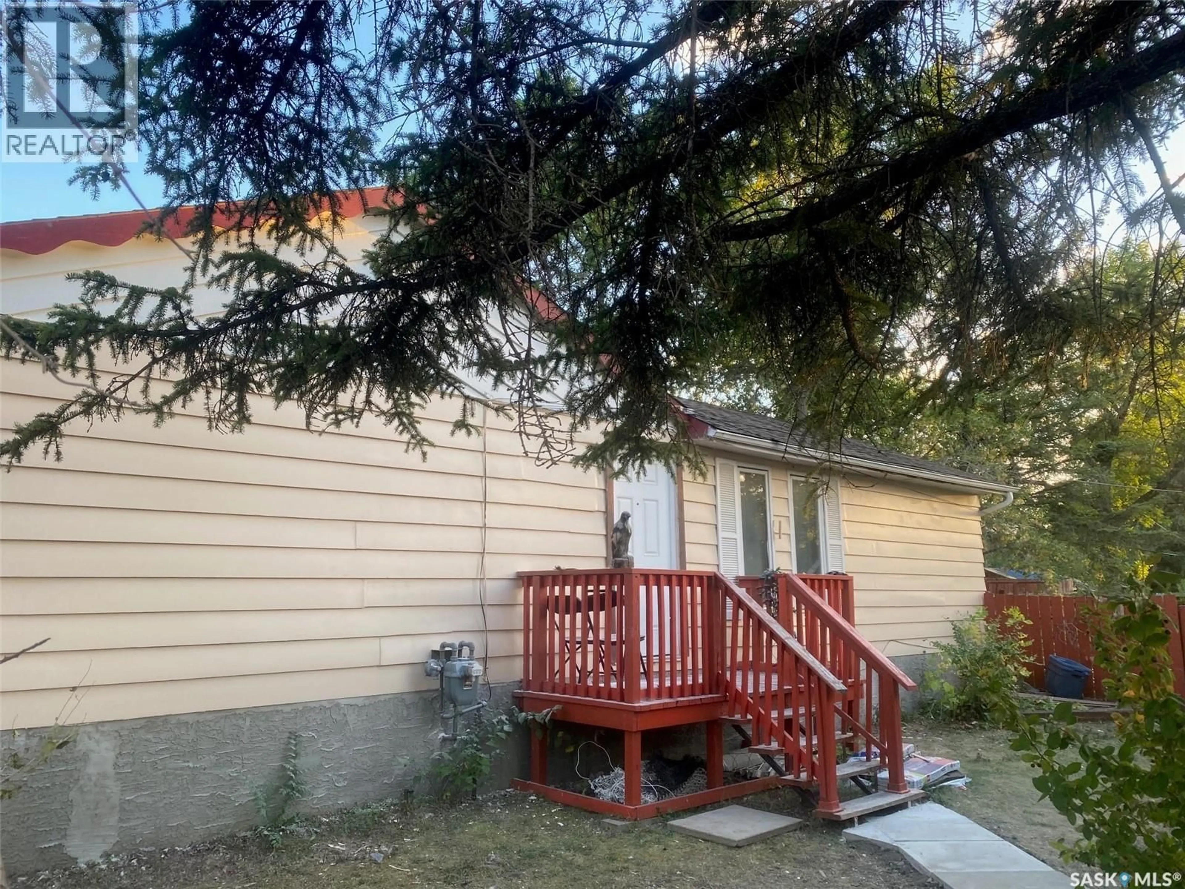 A pic from outside/outdoor area/front of a property/back of a property/a pic from drone, street for 1800 FORGET STREET, Regina Saskatchewan S4T4Y7