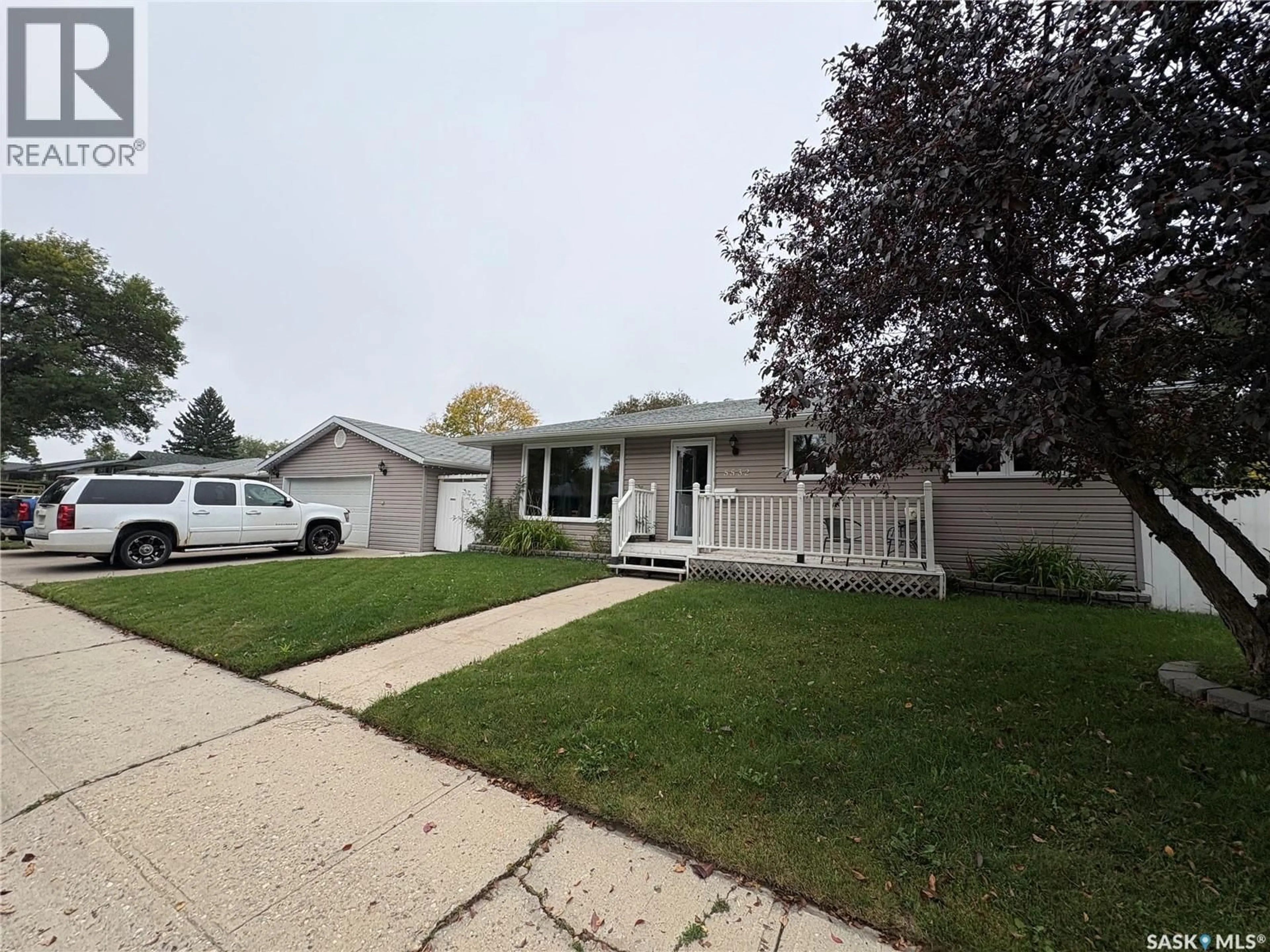 Home with vinyl exterior material, street for 5532 2ND AVENUE, Regina Saskatchewan S4R5M5