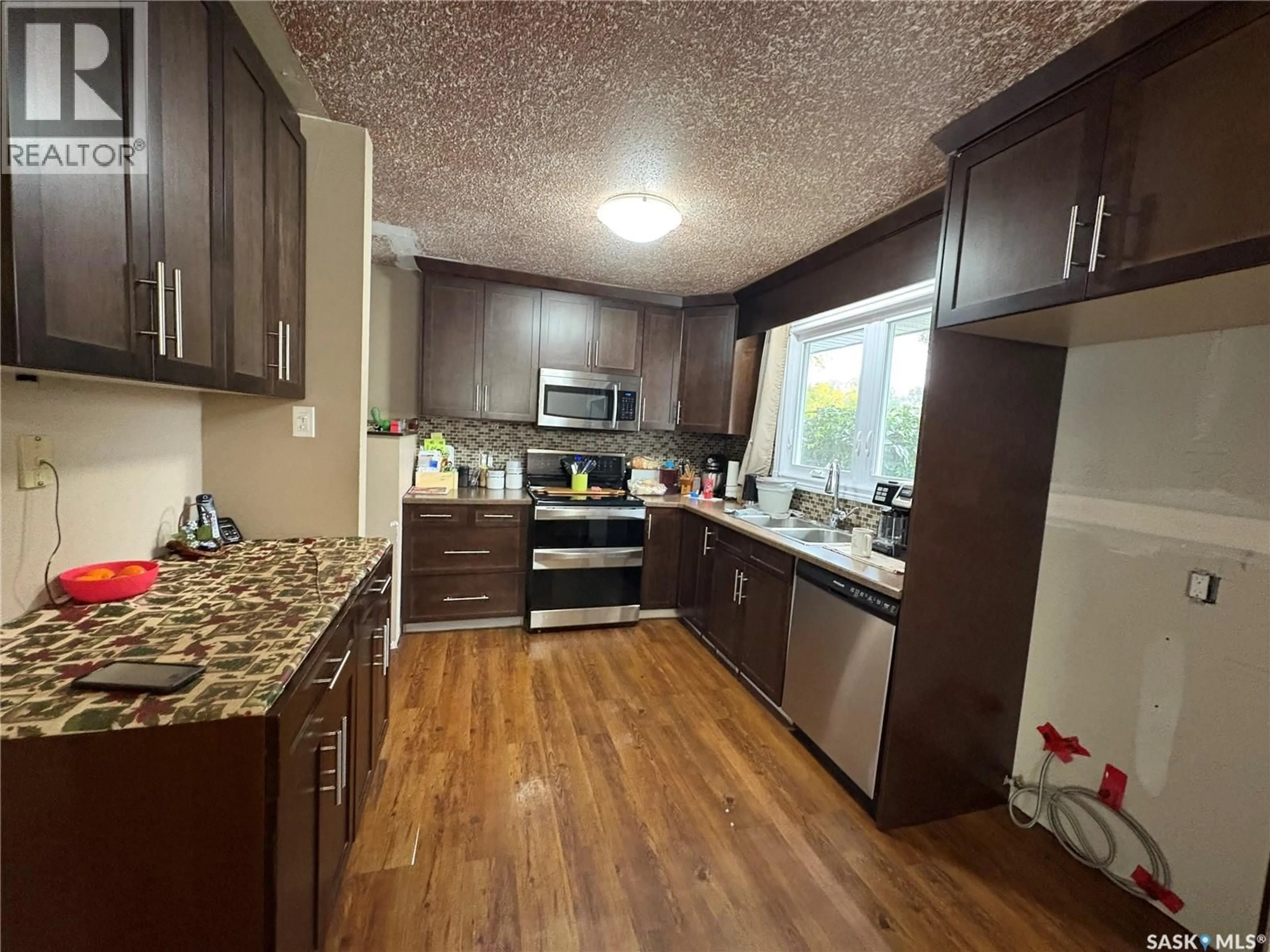 Unknown for 5532 2ND AVENUE, Regina Saskatchewan S4R5M5