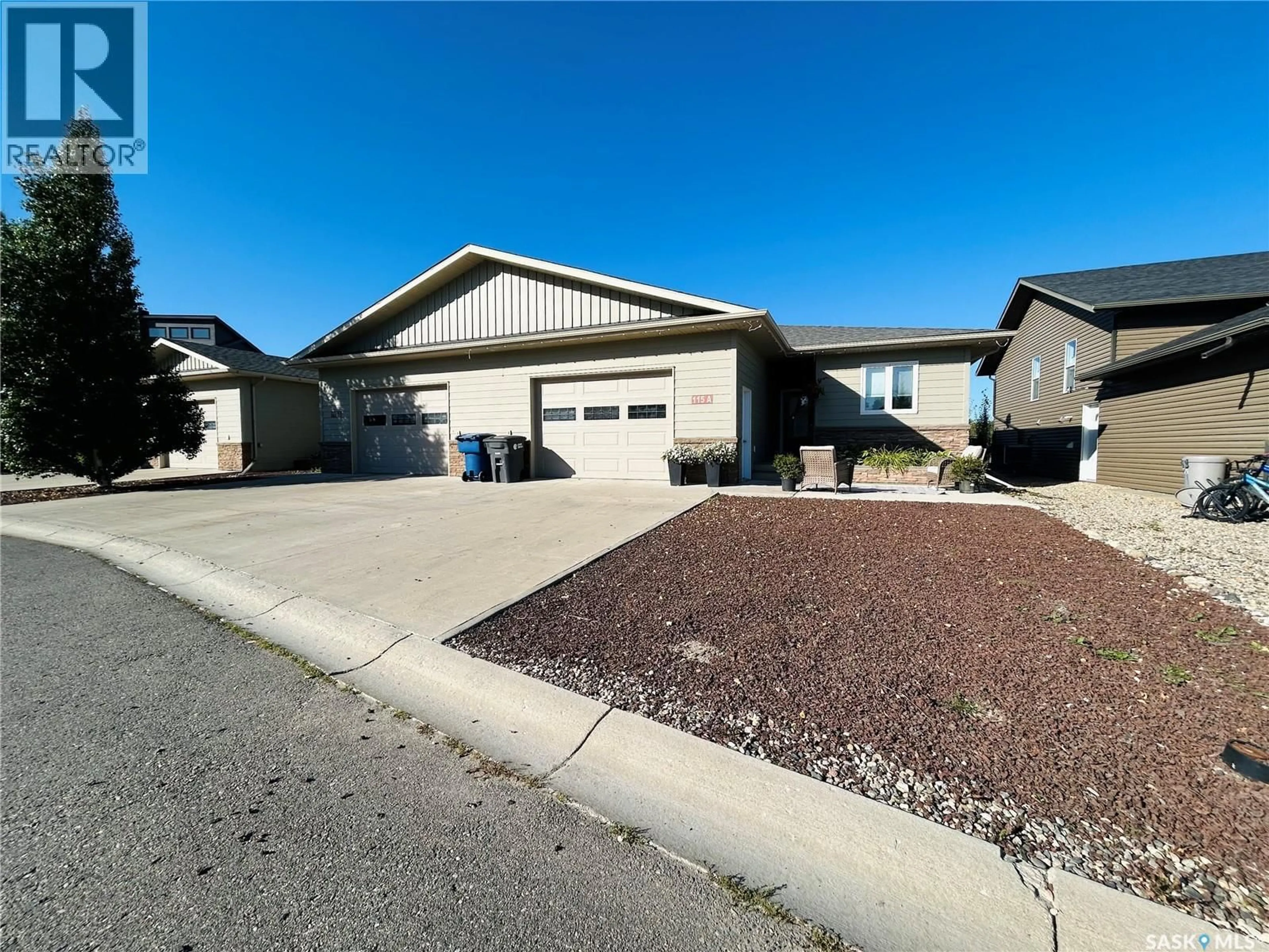 Home with vinyl exterior material, street for 115A DORCHESTER PLACE, Moosomin Saskatchewan S0G3N0