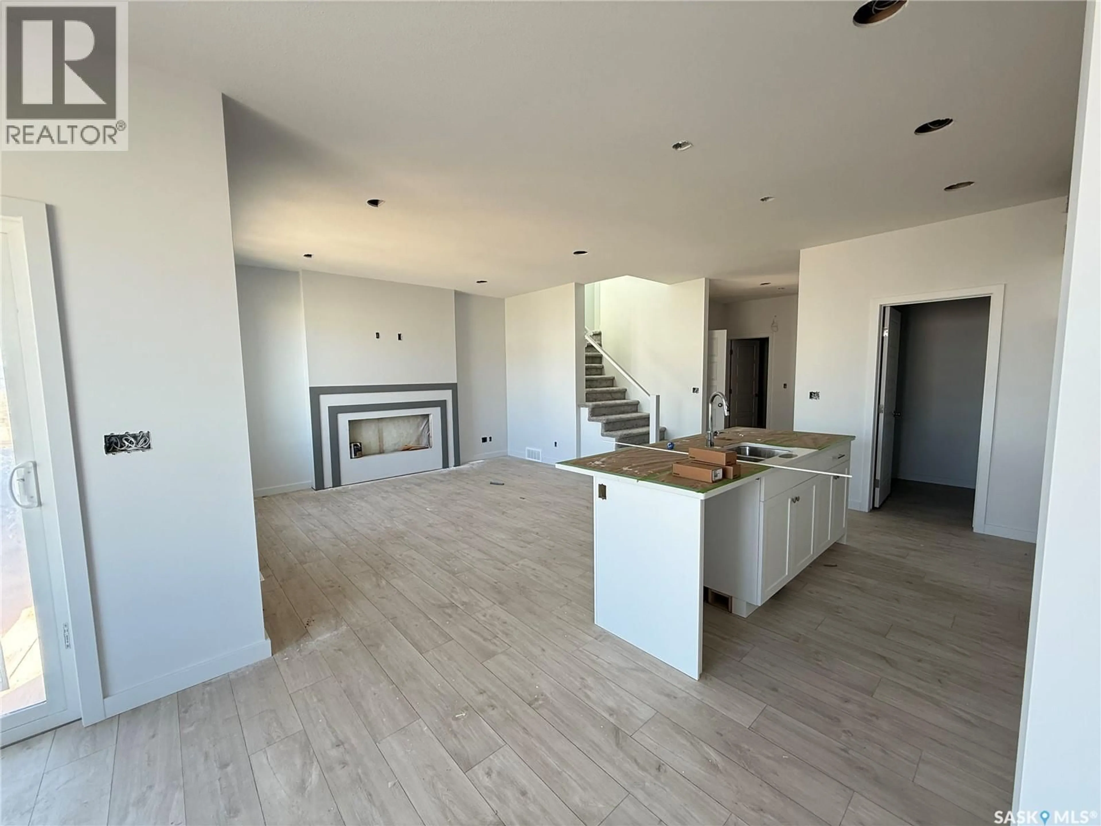 Open concept kitchen, unknown for 163 HAVERSTOCK CRESCENT, Saskatoon Saskatchewan S7W0Y3