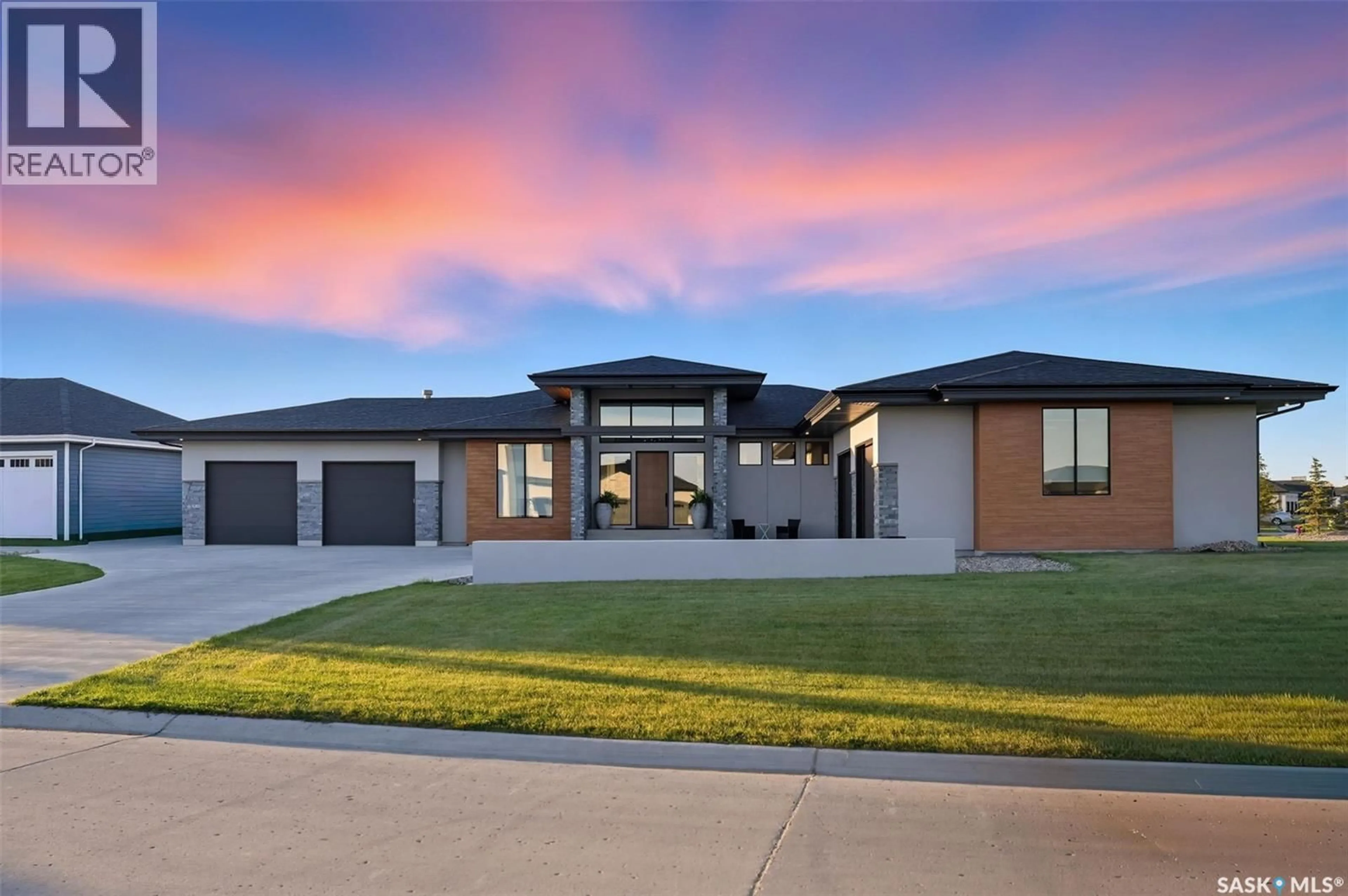 Home with brick exterior material, street for 148 GREENBRYRE CLOSE, Corman Park Rm No. 344 Saskatchewan S7J0J5