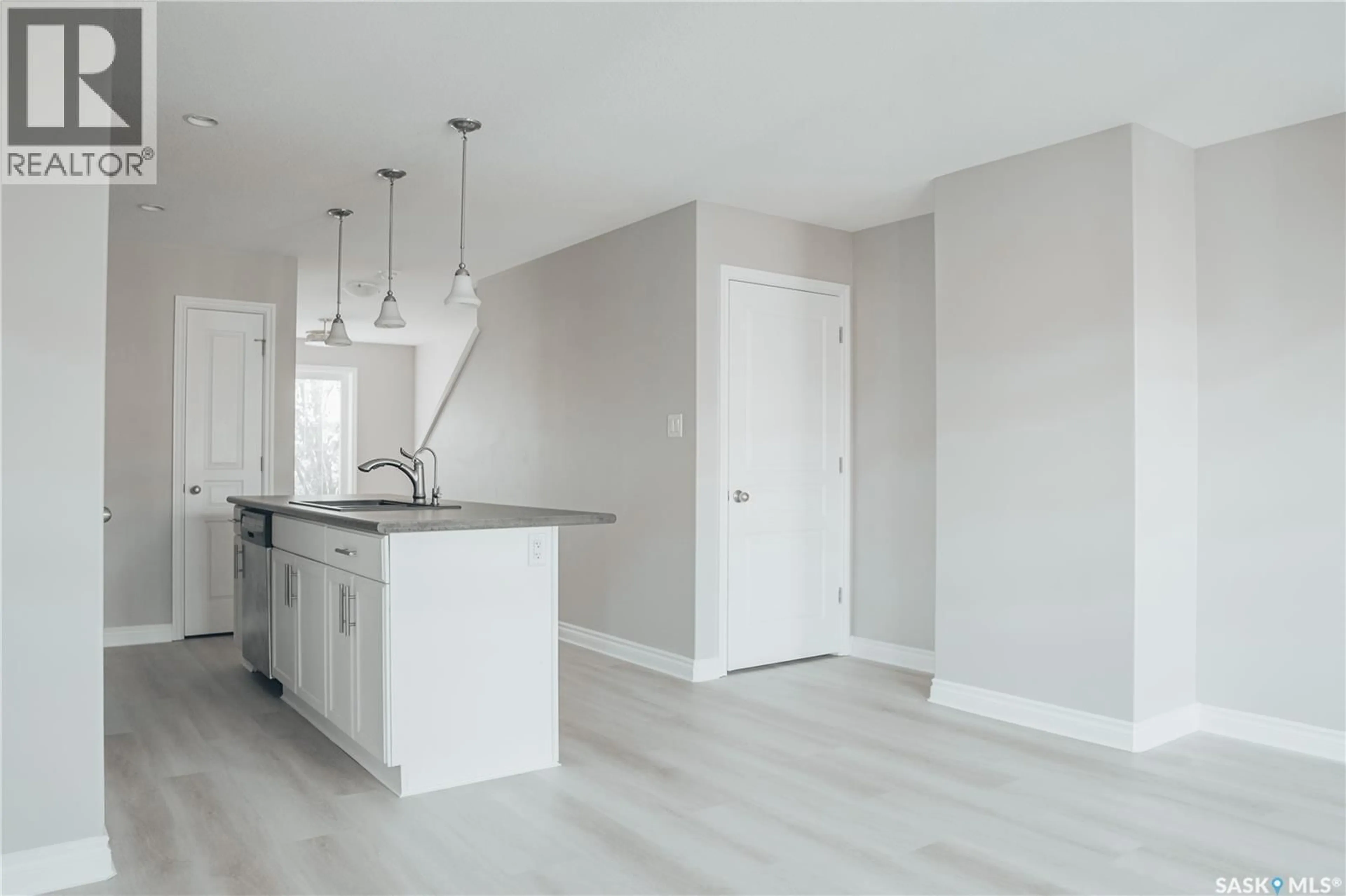 Open concept kitchen, unknown for 5426 MITCHINSON WAY, Regina Saskatchewan S4W0E7