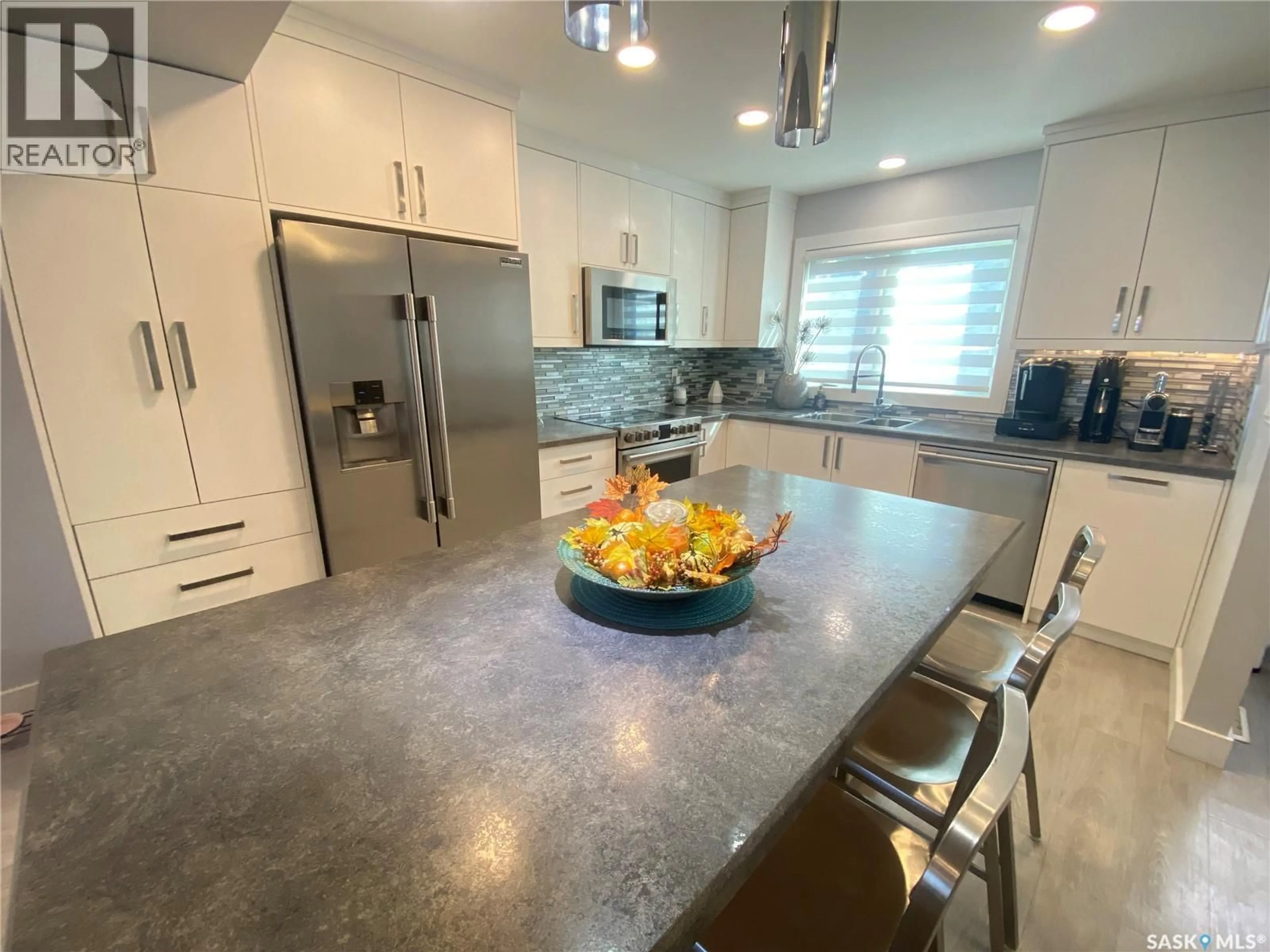 Open concept kitchen, ceramic/tile floor for 7 CALWOOD CRESCENT, Yorkton Saskatchewan S3N2T5