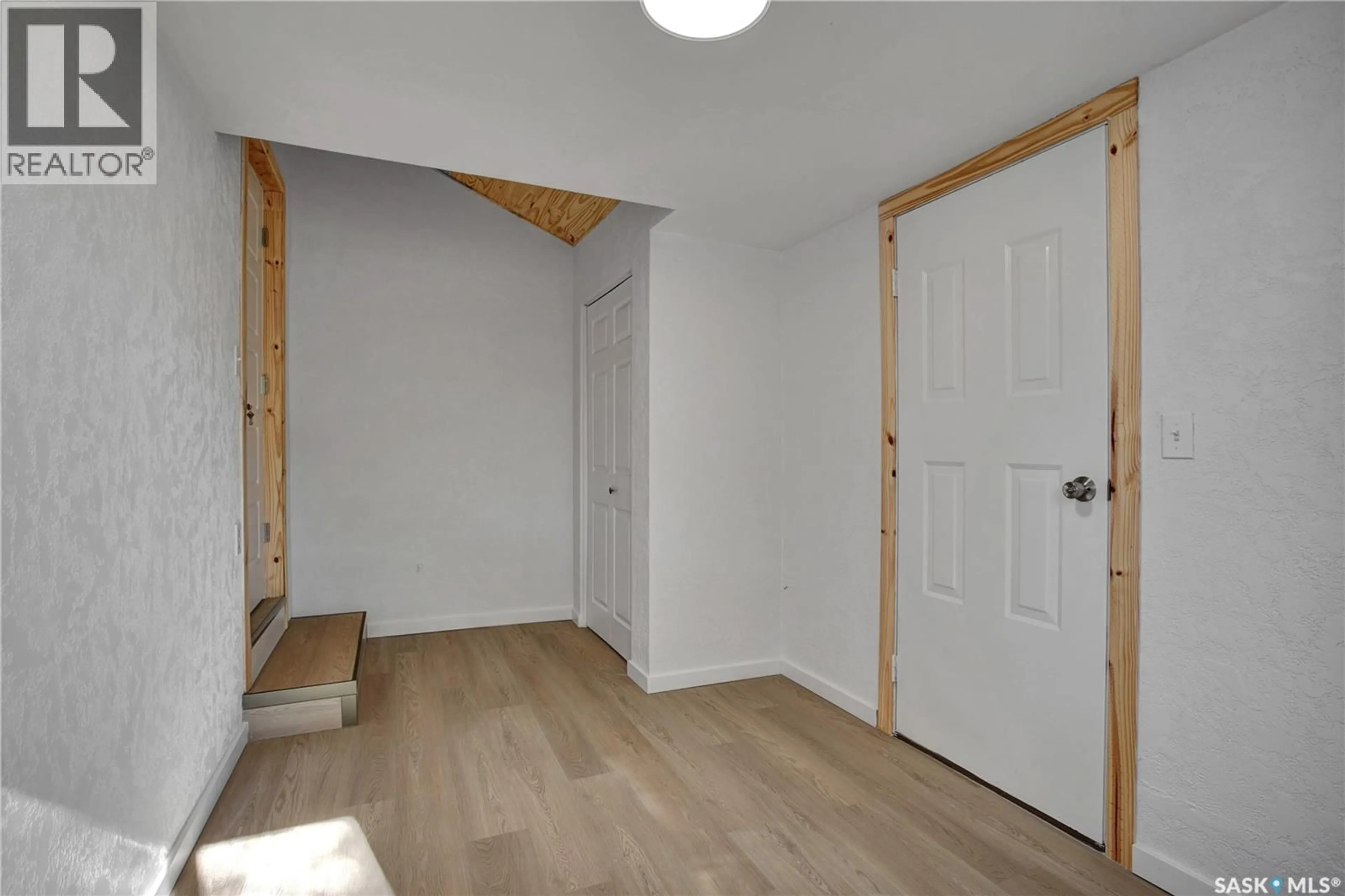 Indoor entryway for 510 3RD STREET, Delisle Saskatchewan S0L0P0