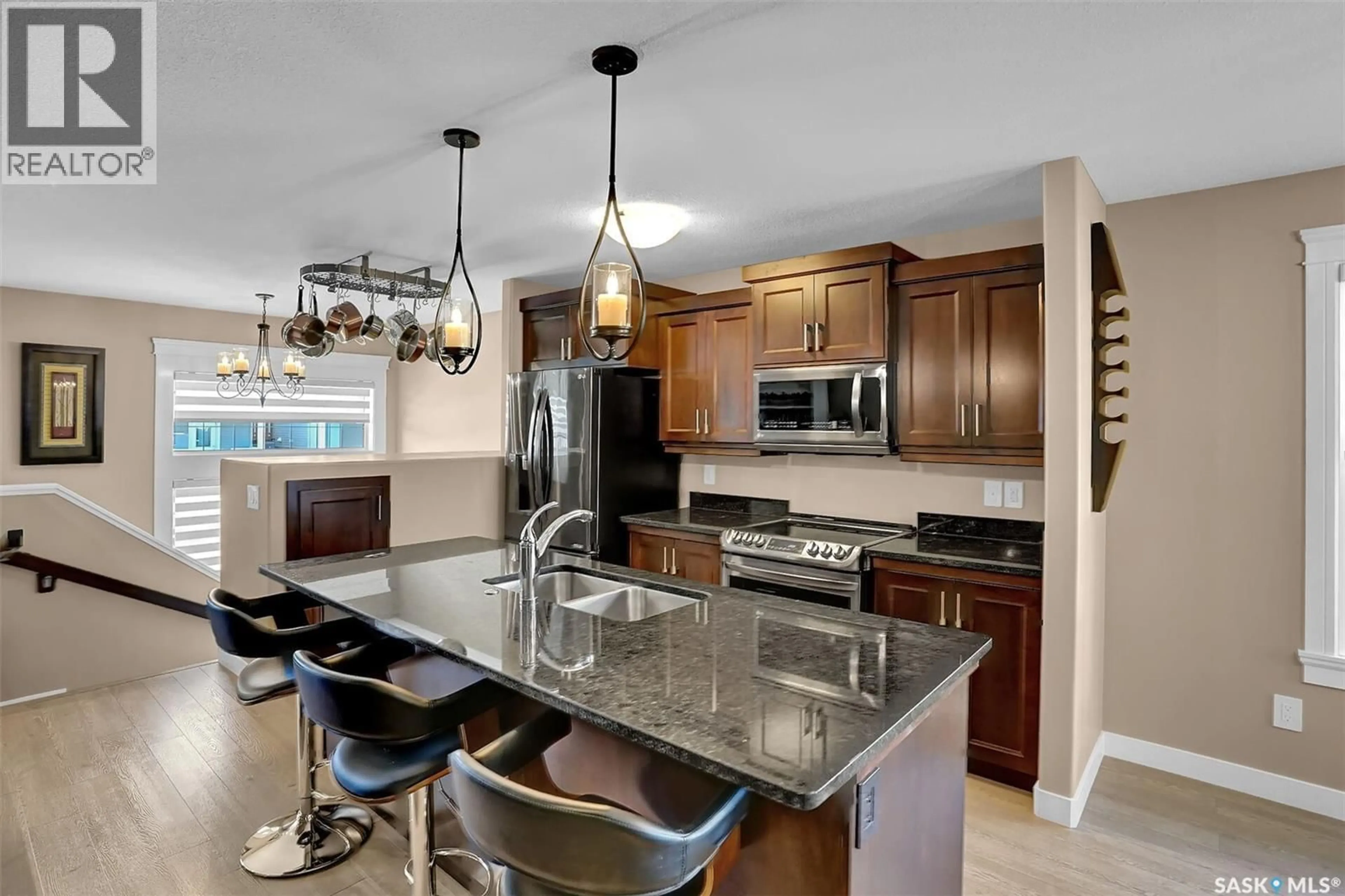 Open concept kitchen, ceramic/tile floor for 1121 POLEY STREET, Regina Saskatchewan S4X0K2