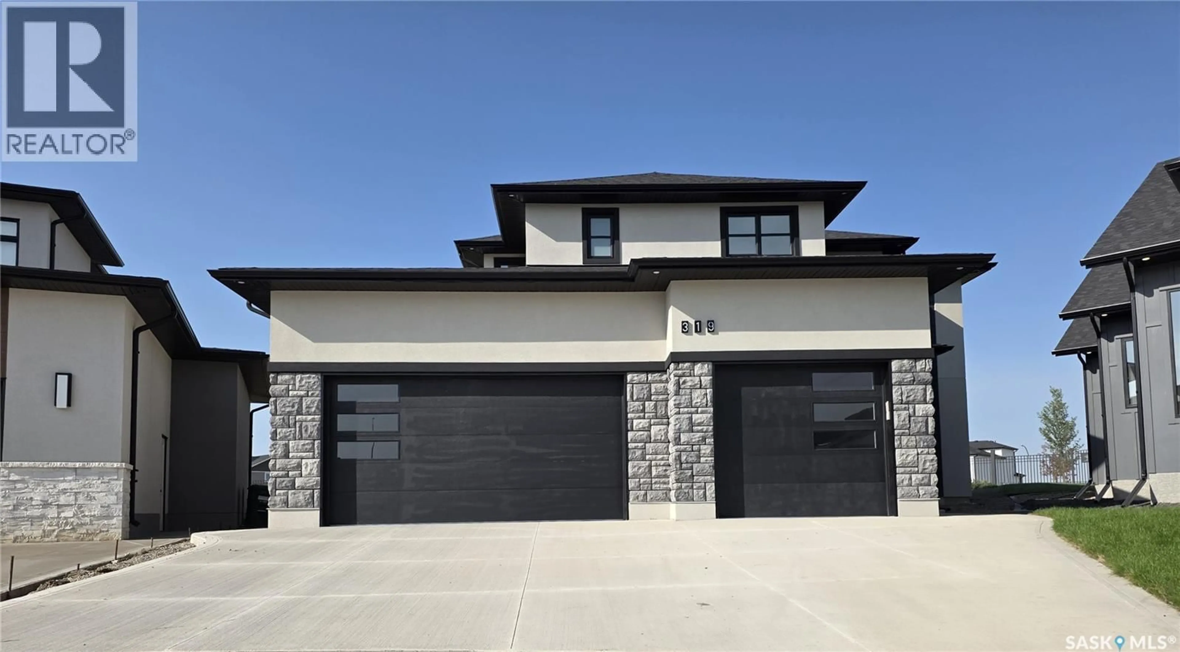 Unknown for 319 WOOLF BAY, Saskatoon Saskatchewan S7W1E5
