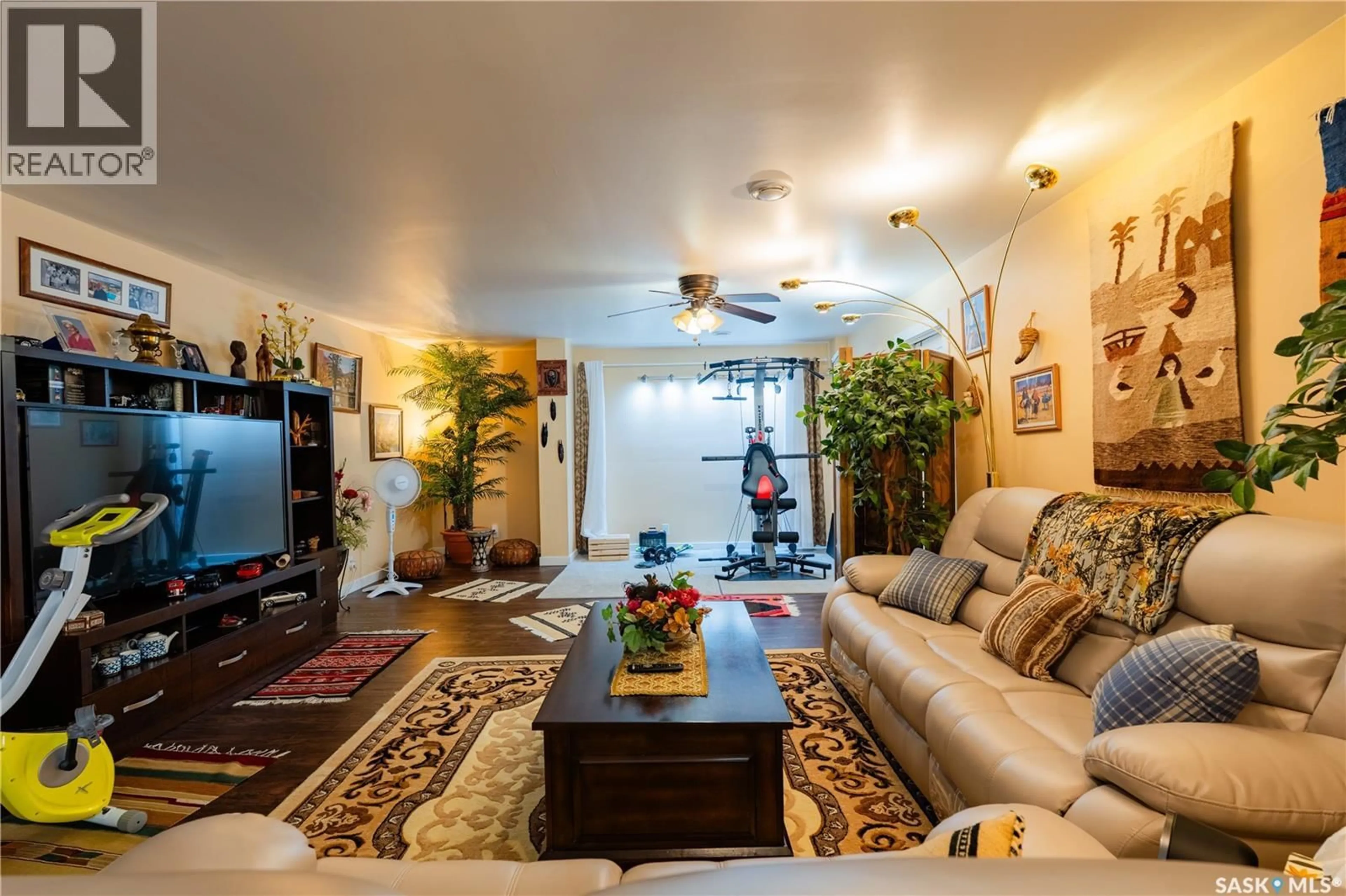 Living room with furniture, unknown for 419 2315 MCCLOCKLIN ROAD, Saskatoon Saskatchewan S7R0K9