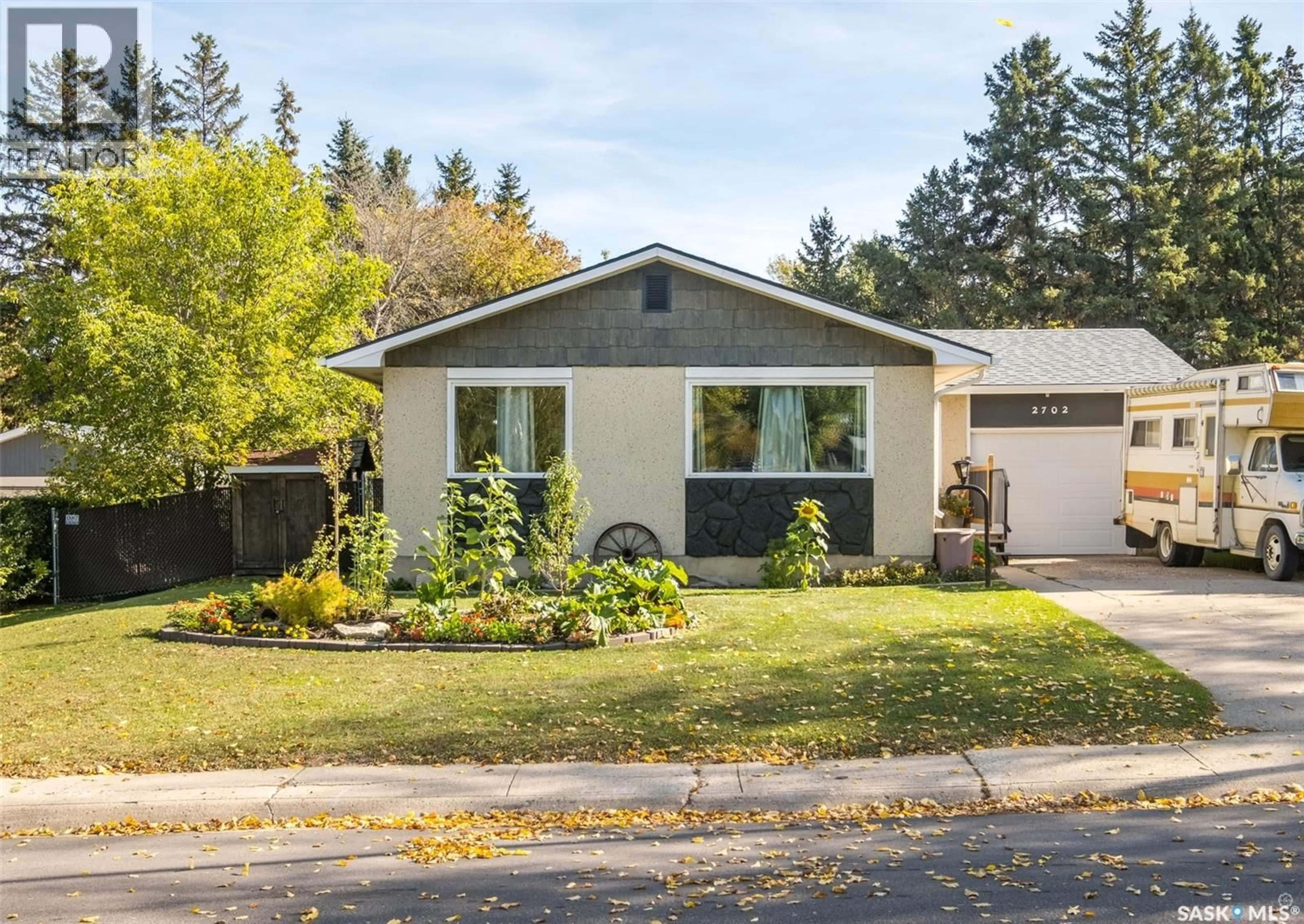 Home with vinyl exterior material, street for 2702 MCDONALD AVENUE, Prince Albert Saskatchewan S6V2V9