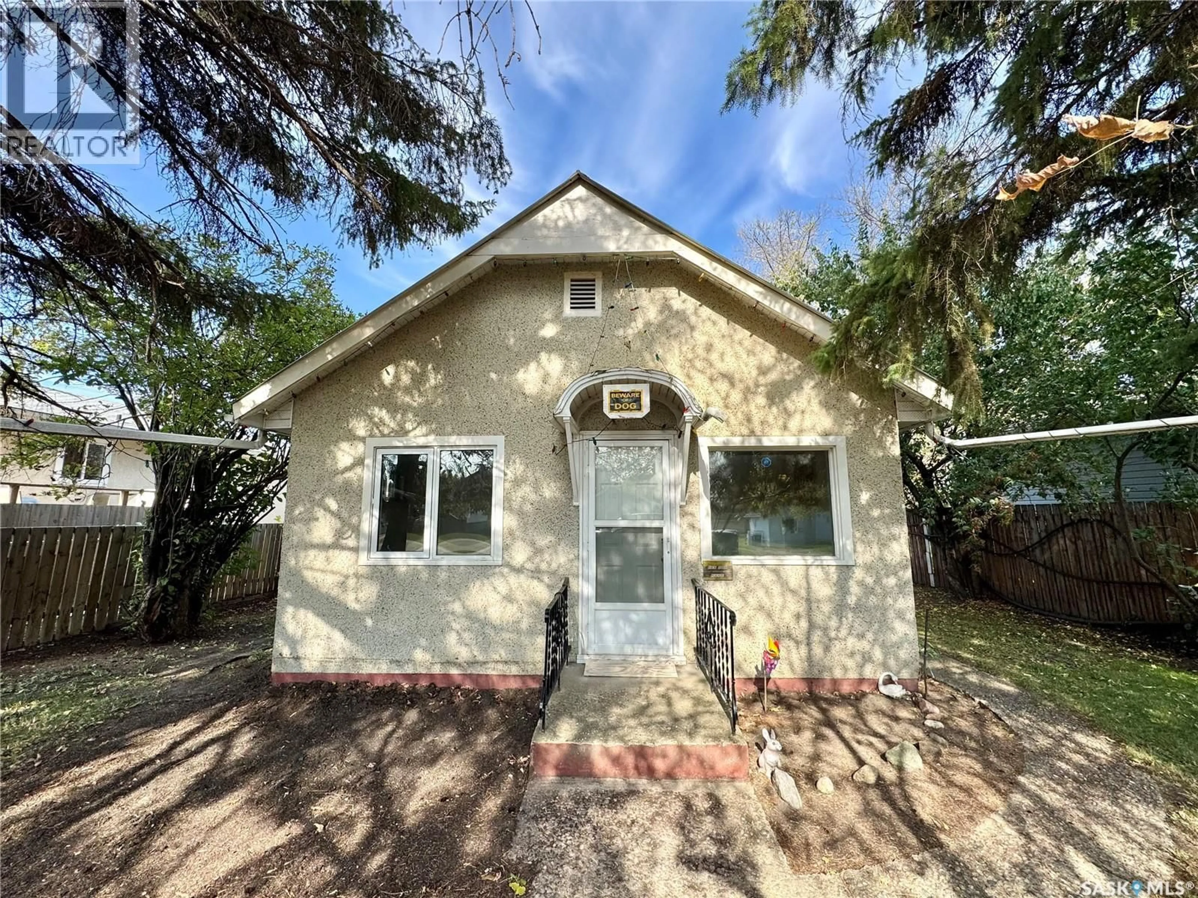 Unknown for 712 6TH STREET, Prince Albert Saskatchewan S6V0N8