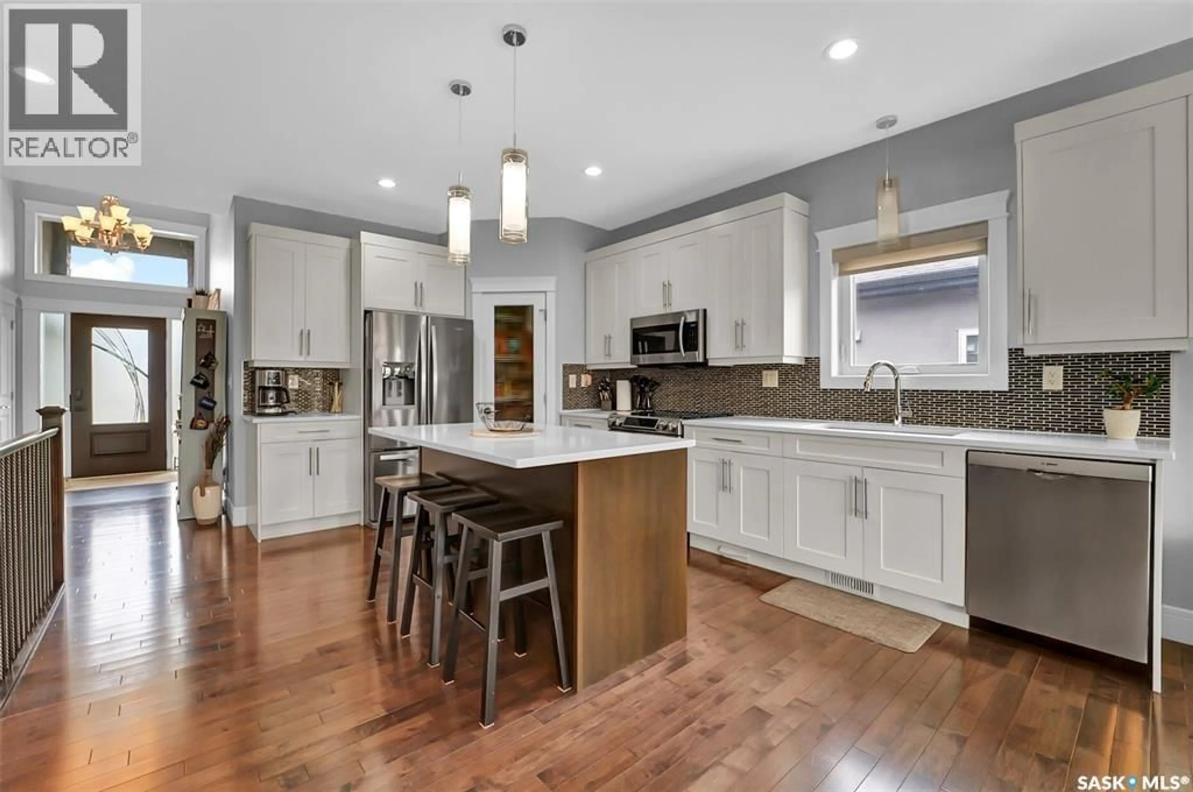 Open concept kitchen, unknown for 737 GOWAN ROAD, Warman Saskatchewan S0K4S2