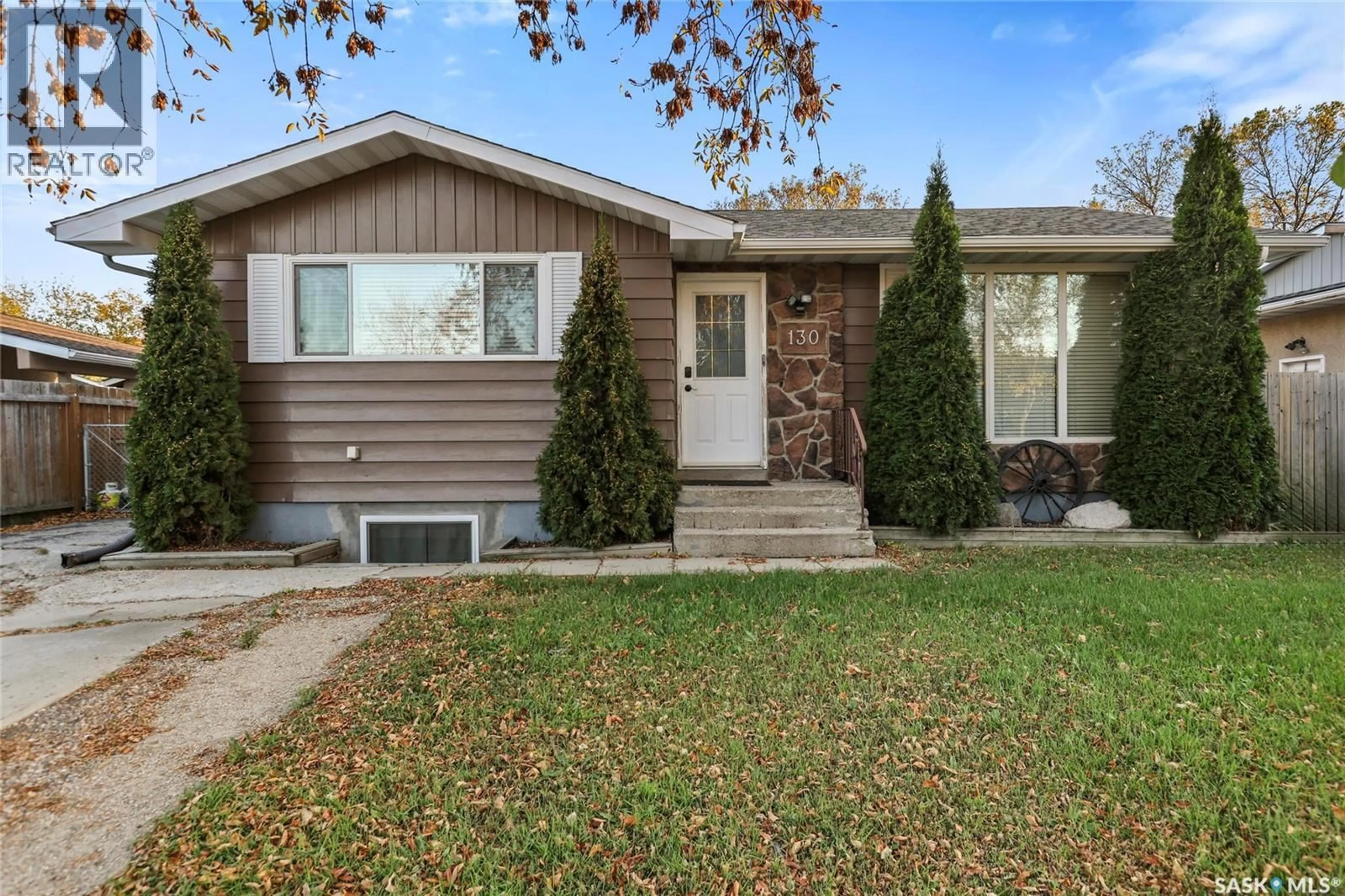 Home with vinyl exterior material, street for 130 SCRIVENER CRESCENT, Regina Saskatchewan S4N4V7