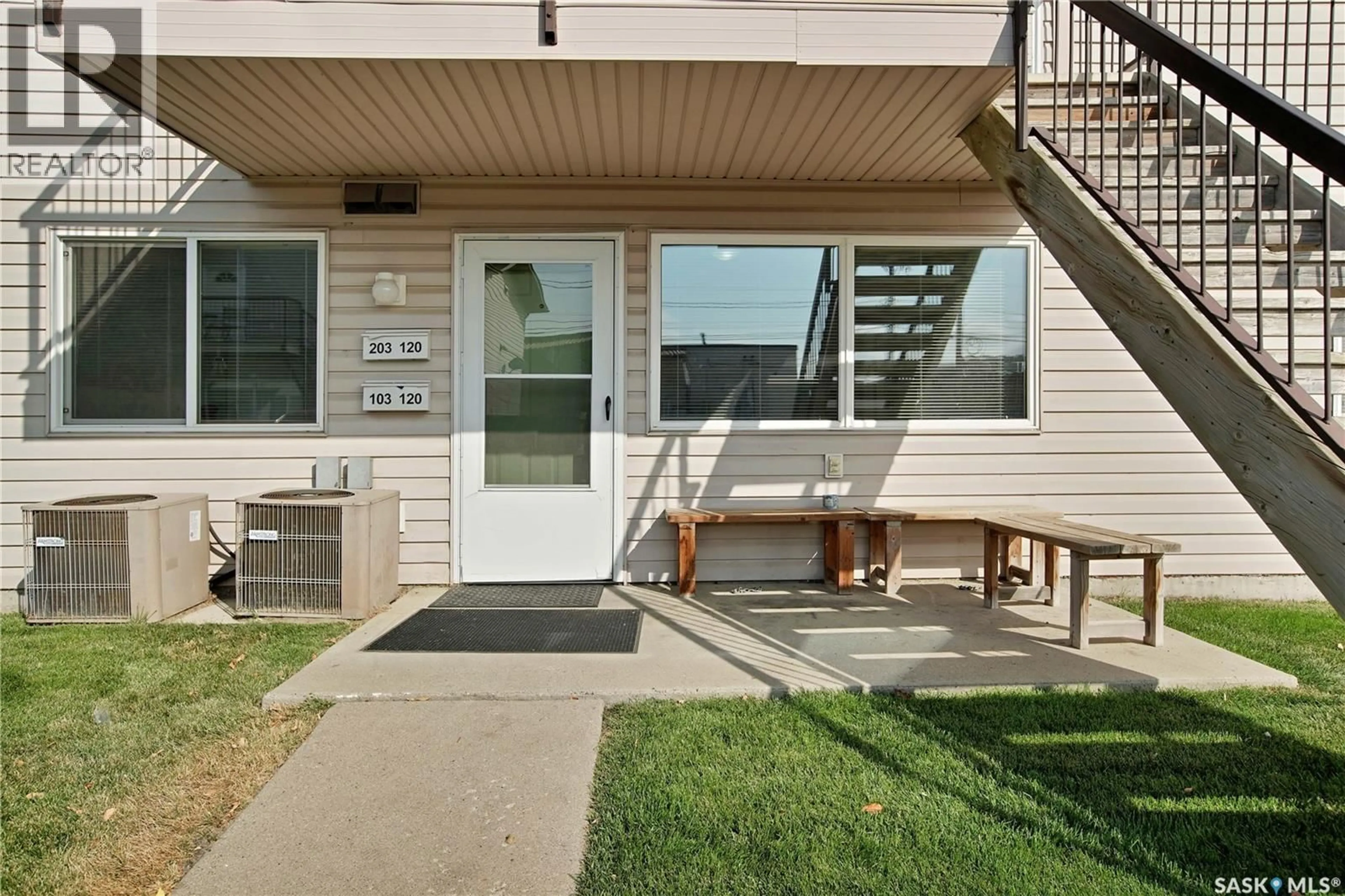 Patio, street for N - 103 120 C AVENUE, Saskatoon Saskatchewan S7L7M3