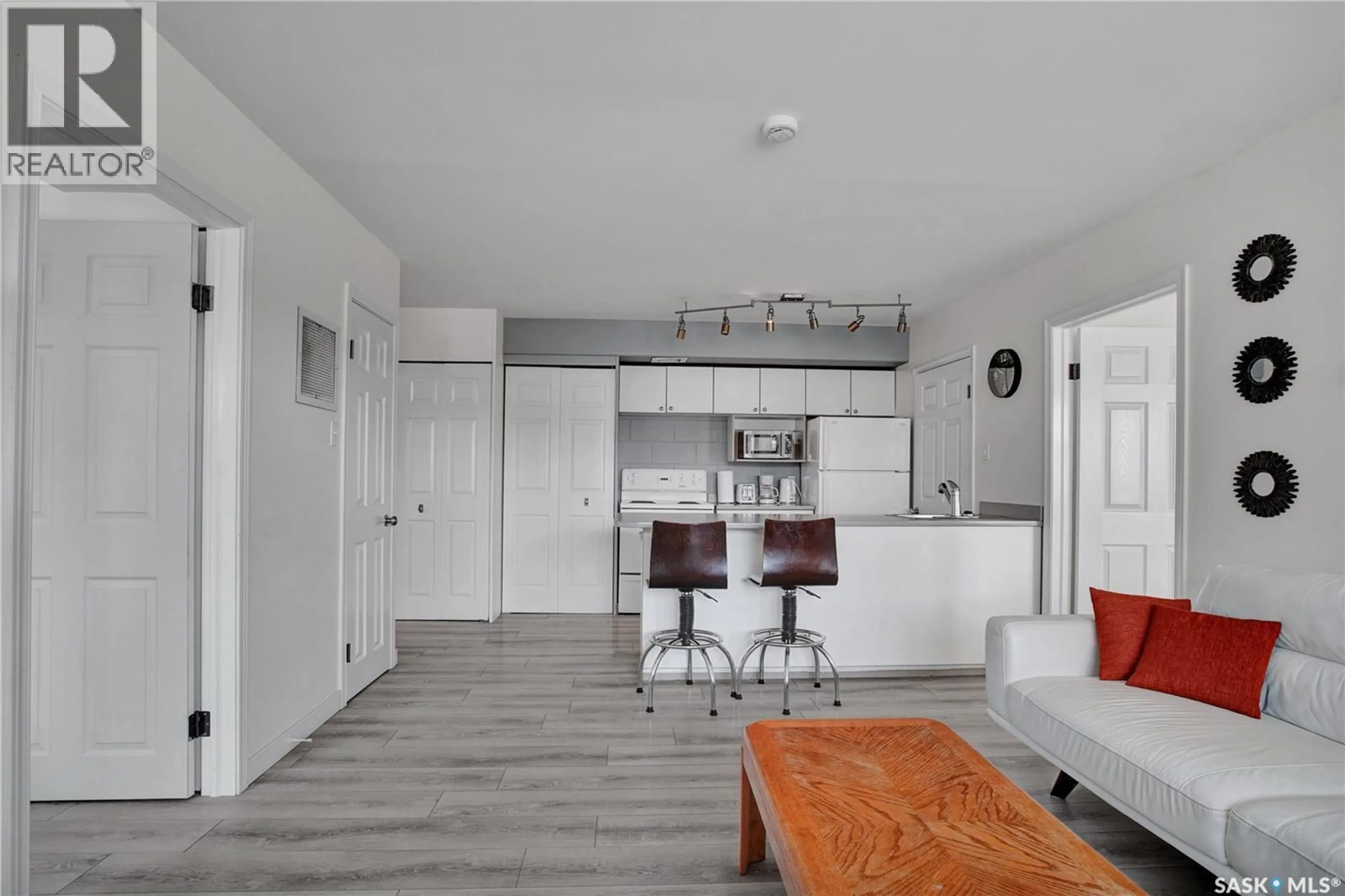 Open concept kitchen, unknown for N - 103 120 C AVENUE, Saskatoon Saskatchewan S7L7M3