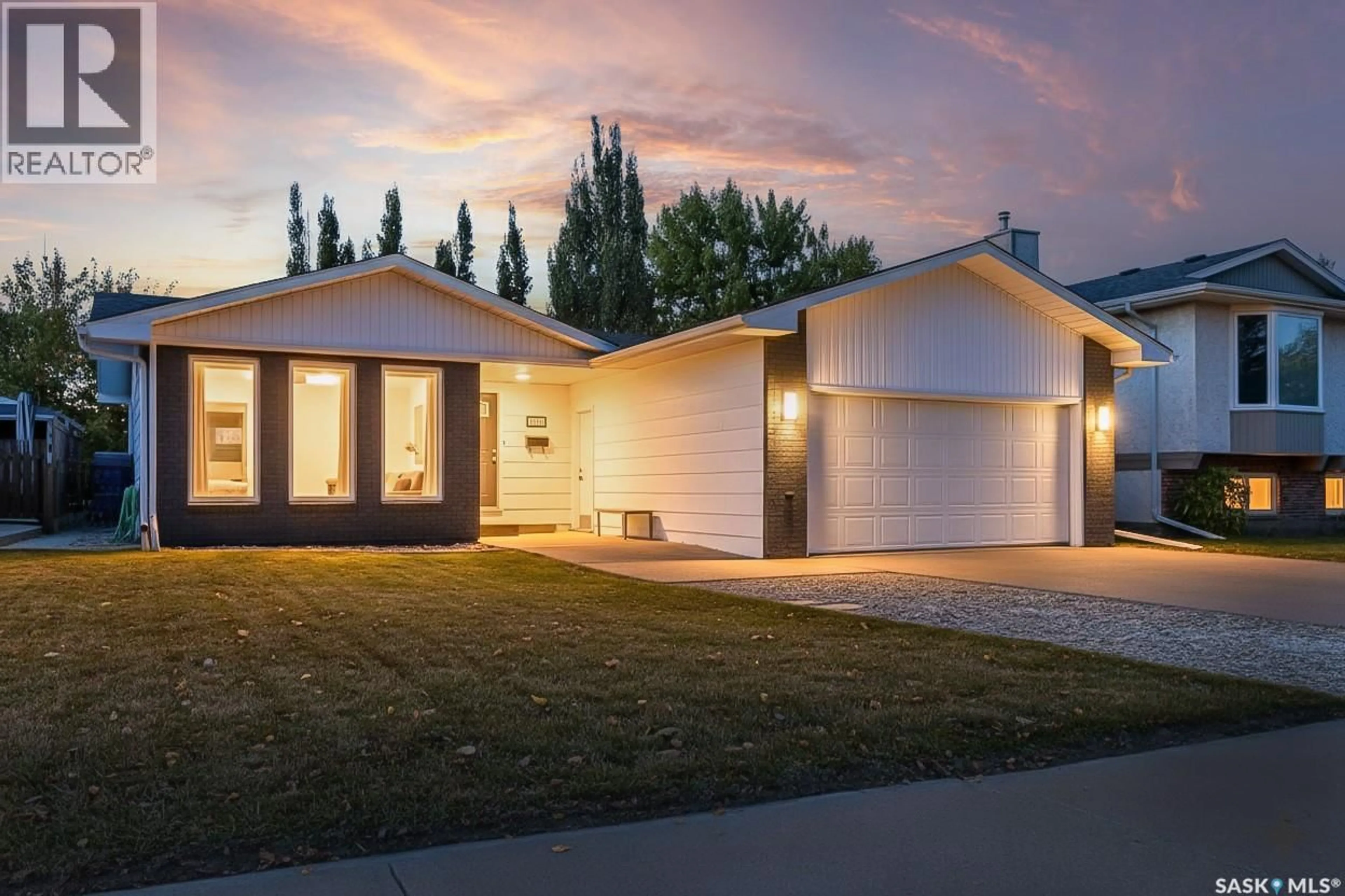 Home with vinyl exterior material, street for 1318 REGAL CRESCENT, Moose Jaw Saskatchewan S6H7S2