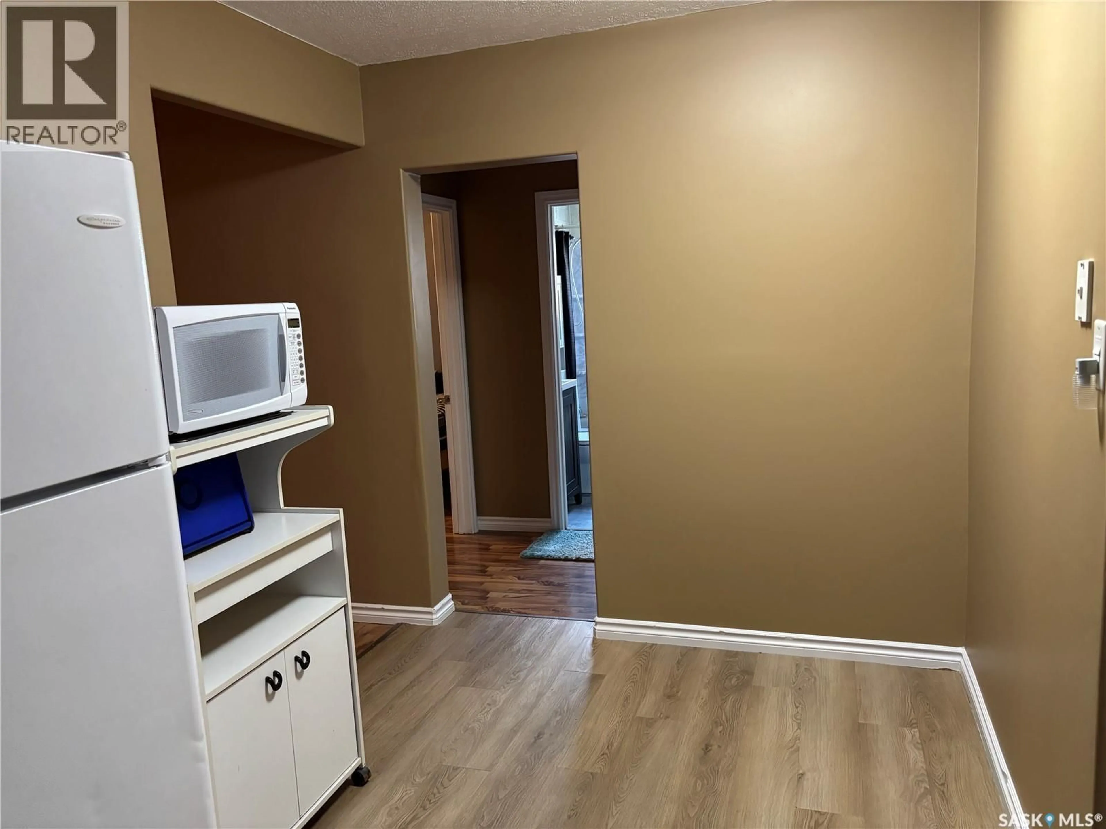 A pic of a room for 1048 OMINICA STREET, Moose Jaw Saskatchewan S6H0J3