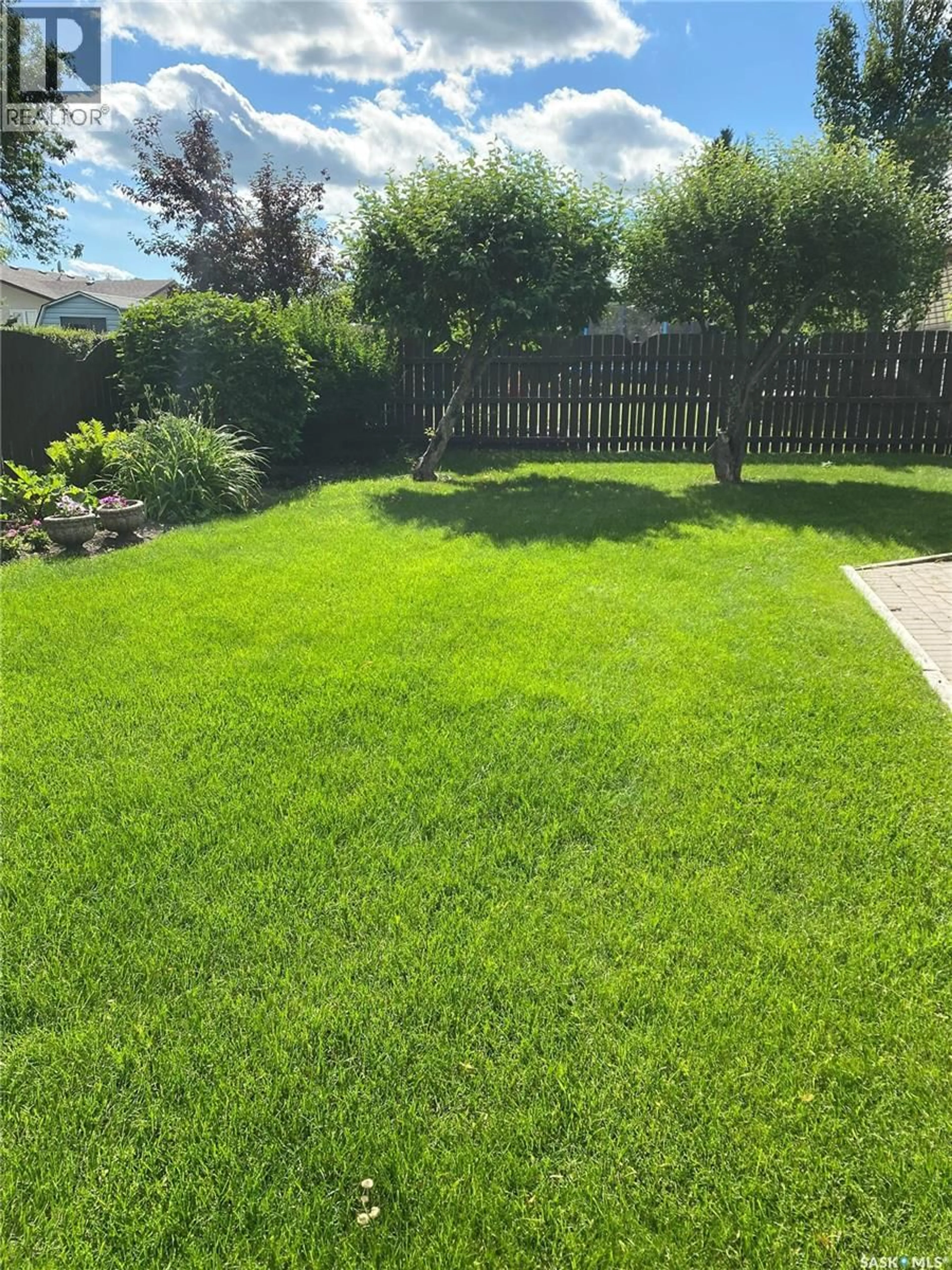 A pic from outside/outdoor area/front of a property/back of a property/a pic from drone, street for 17 STEBBINGS CRESCENT, Humboldt Saskatchewan S0K2A0