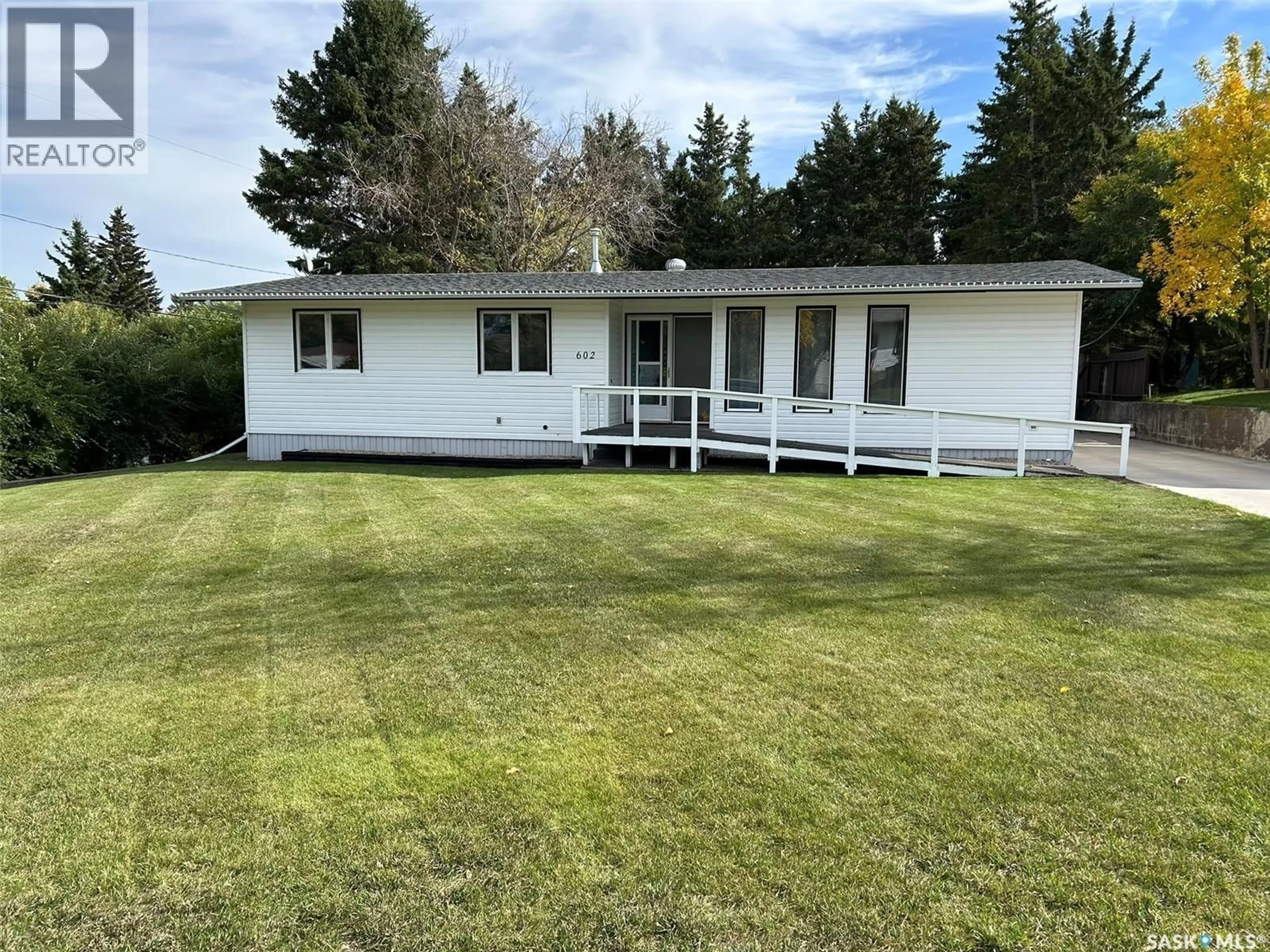 A pic from outside/outdoor area/front of a property/back of a property/a pic from drone, unknown for 602 HALL STREET, Kelvington Saskatchewan S0A1W0