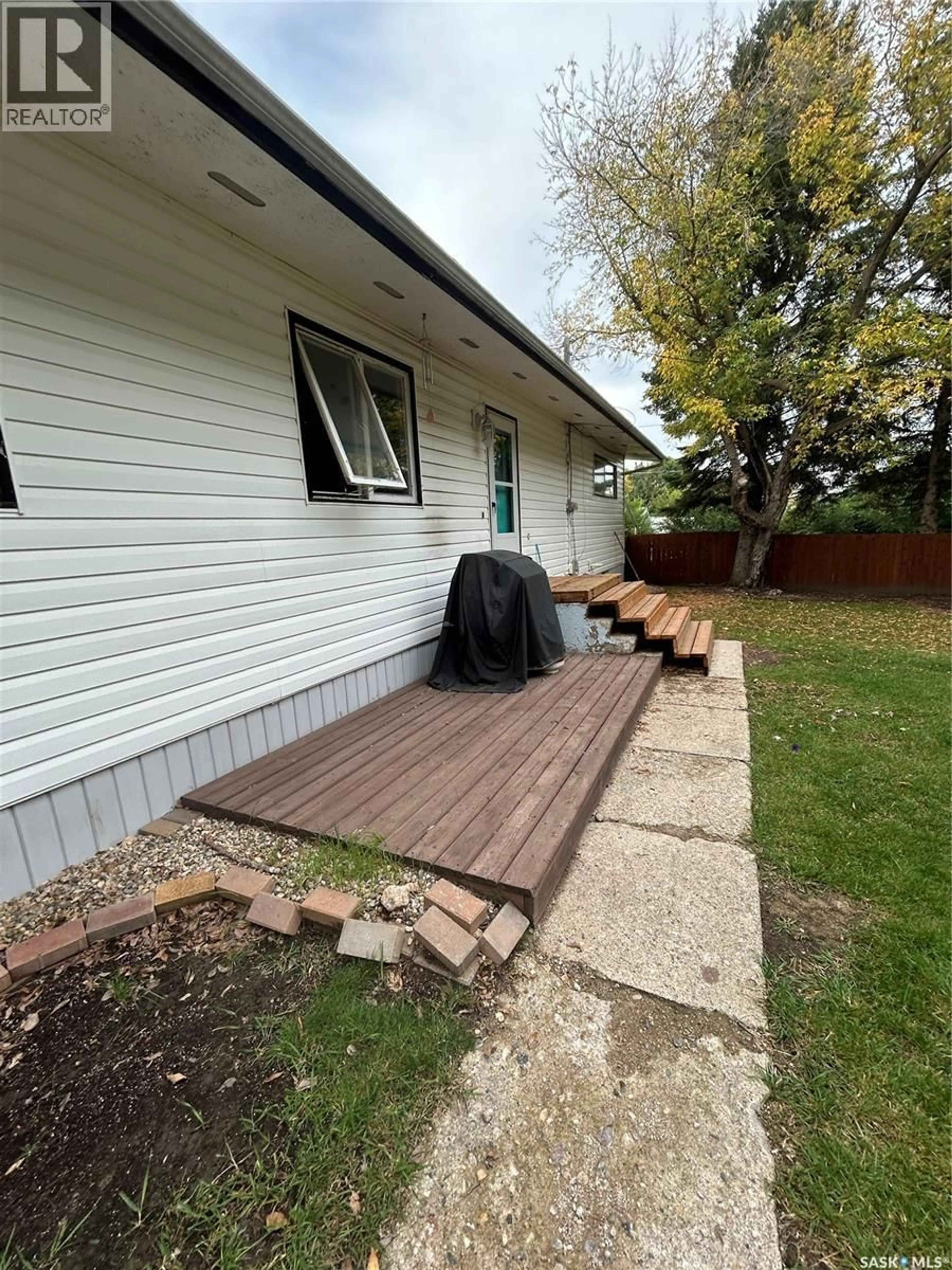 Unknown for 602 HALL STREET, Kelvington Saskatchewan S0A1W0