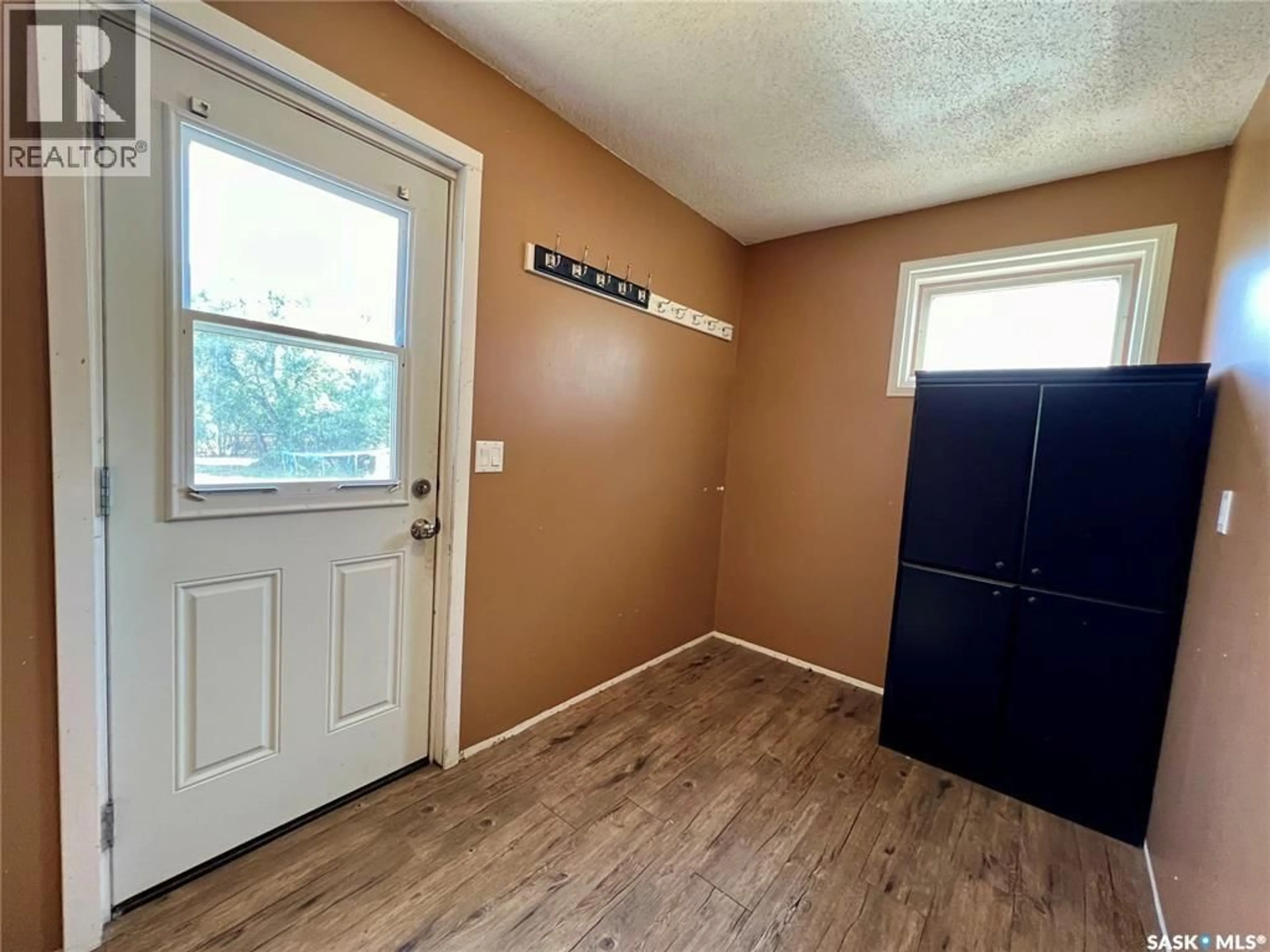Unknown for 82 3RD AVENUE, Central Butte Saskatchewan S0H0T0