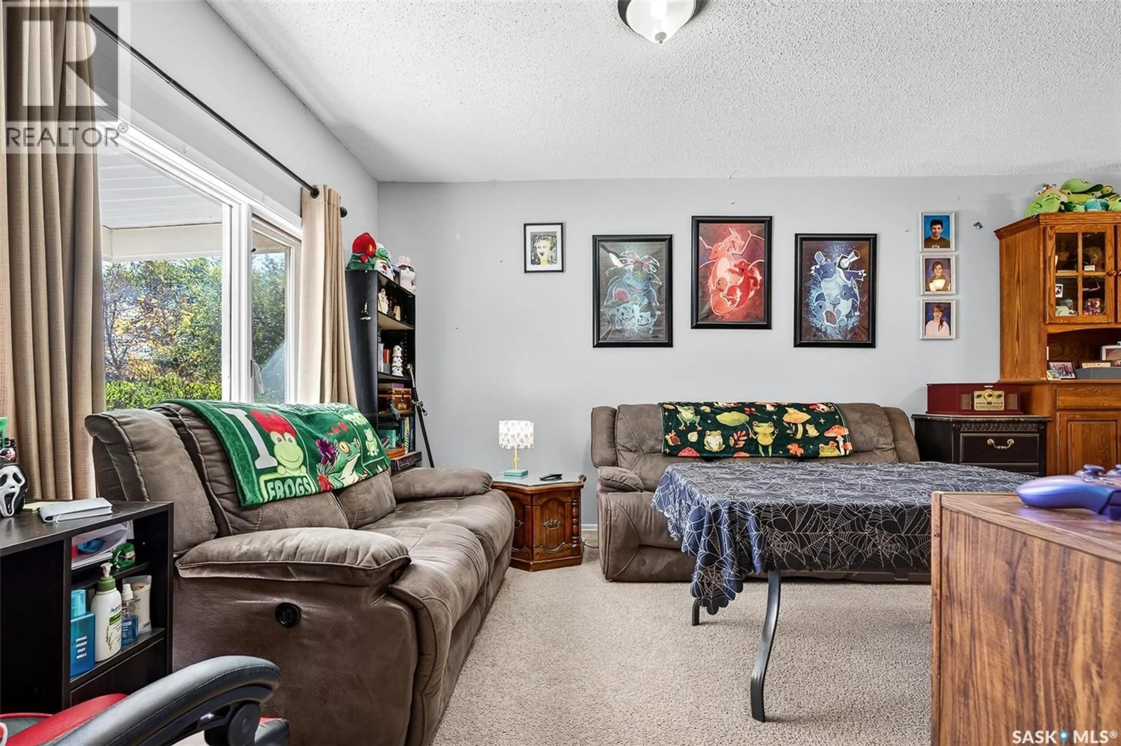 Living room with furniture, unknown for 1132 2ND AVENUE, Moose Jaw Saskatchewan S6H1C6