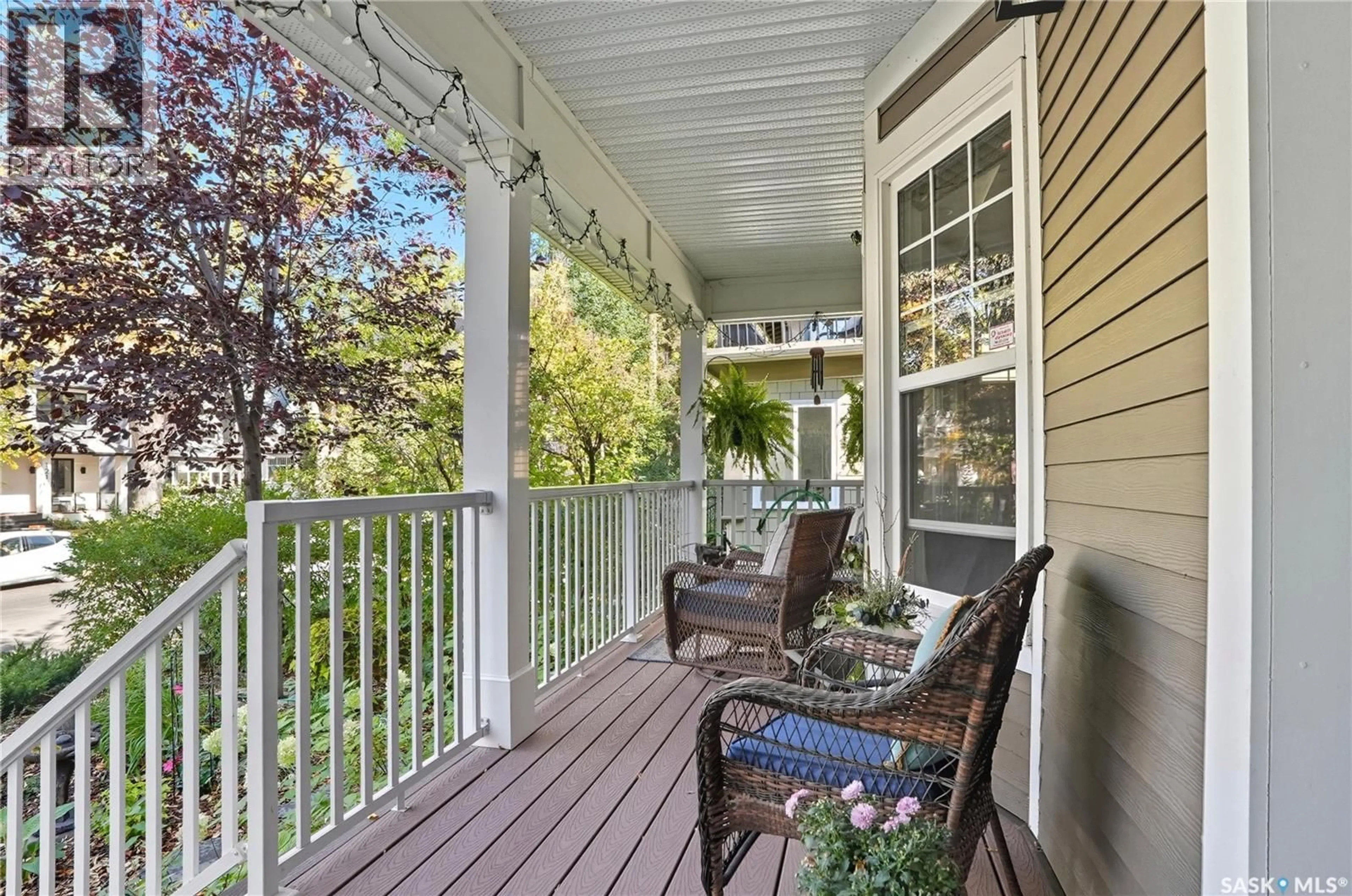 Patio, street for 116 9TH STREET, Saskatoon Saskatchewan S7N0A2