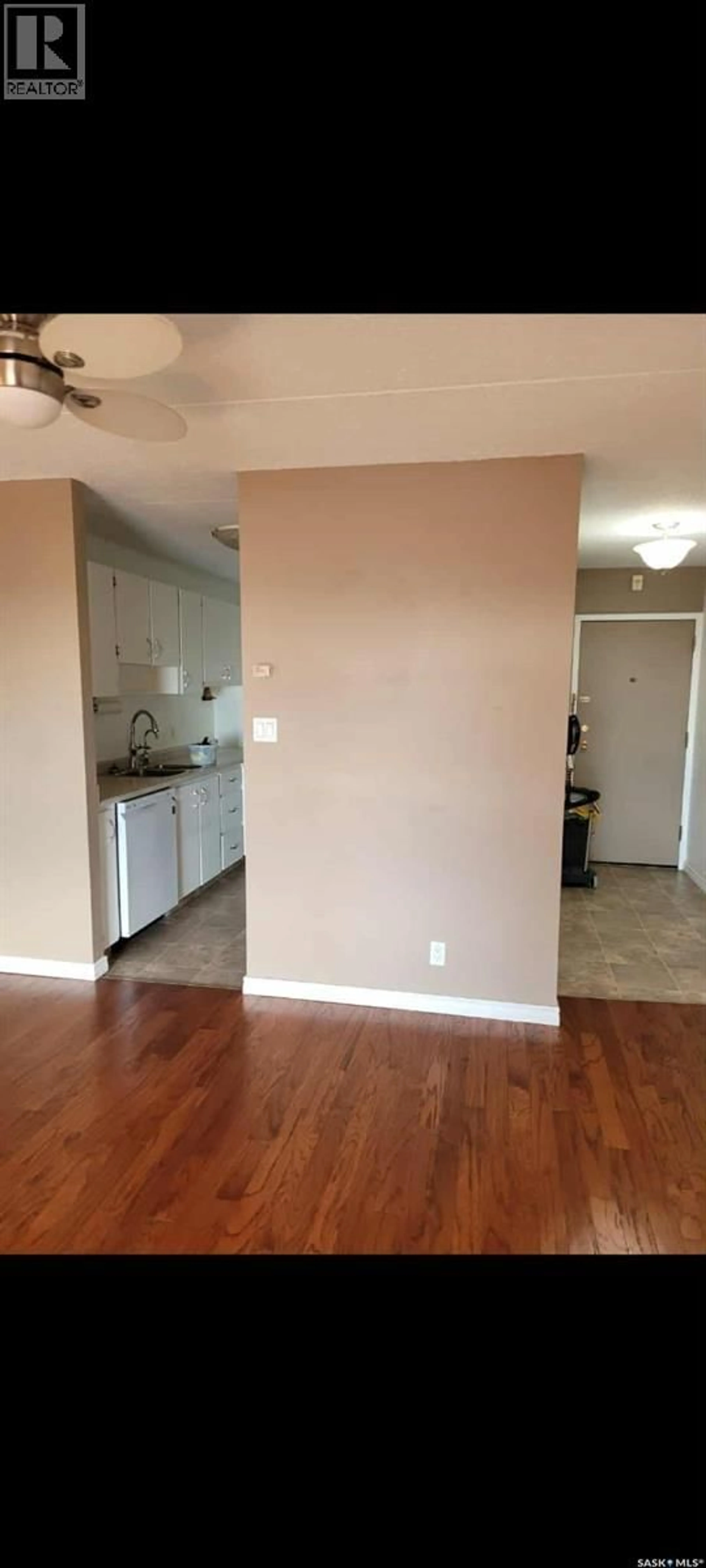 A pic of a room for 3520 - 1208 HILLSDALE STREET, Regina Saskatchewan S4S5Z5
