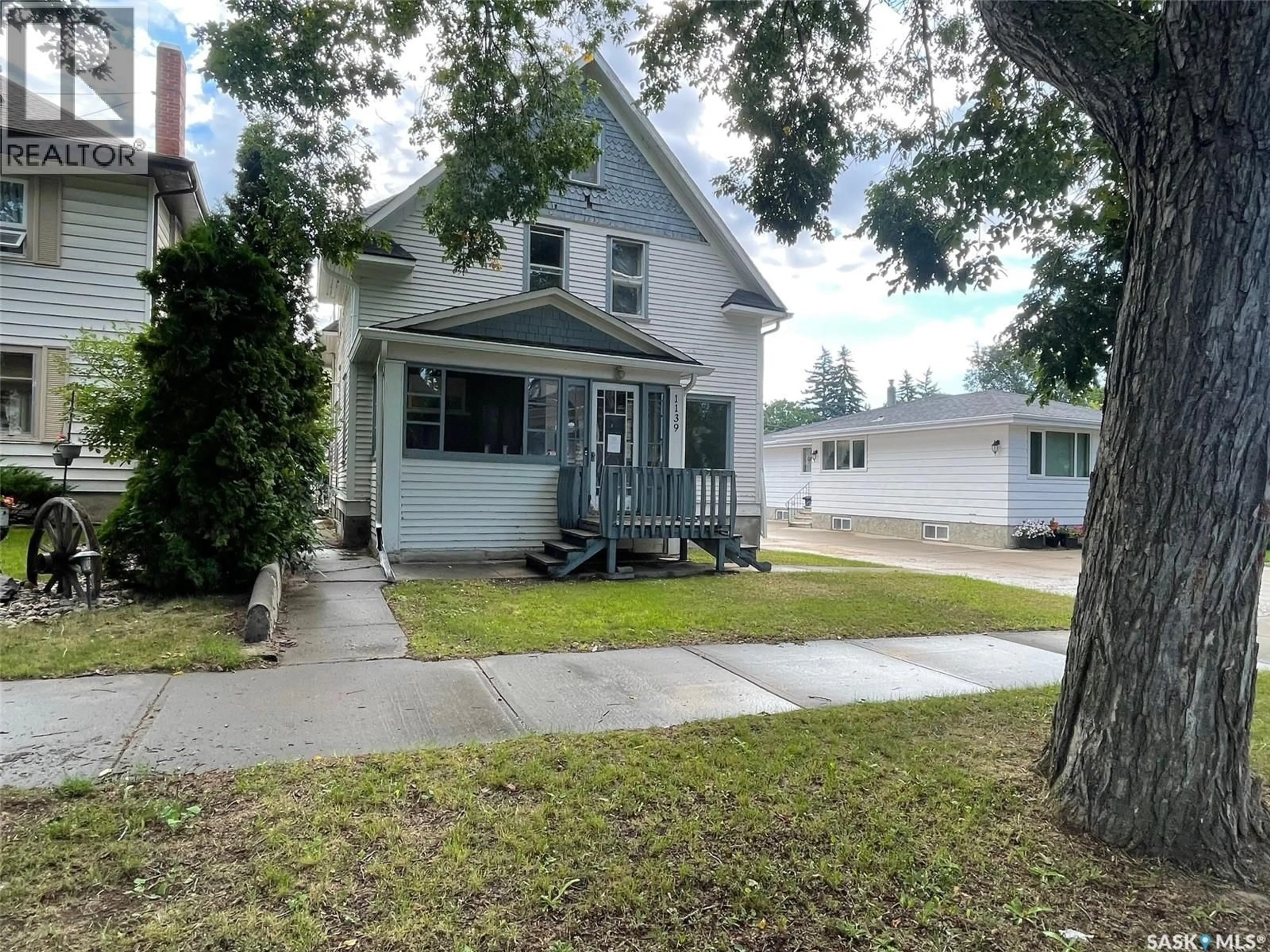 Unknown for 1139 1ST AVENUE, Moose Jaw Saskatchewan S6H3N4