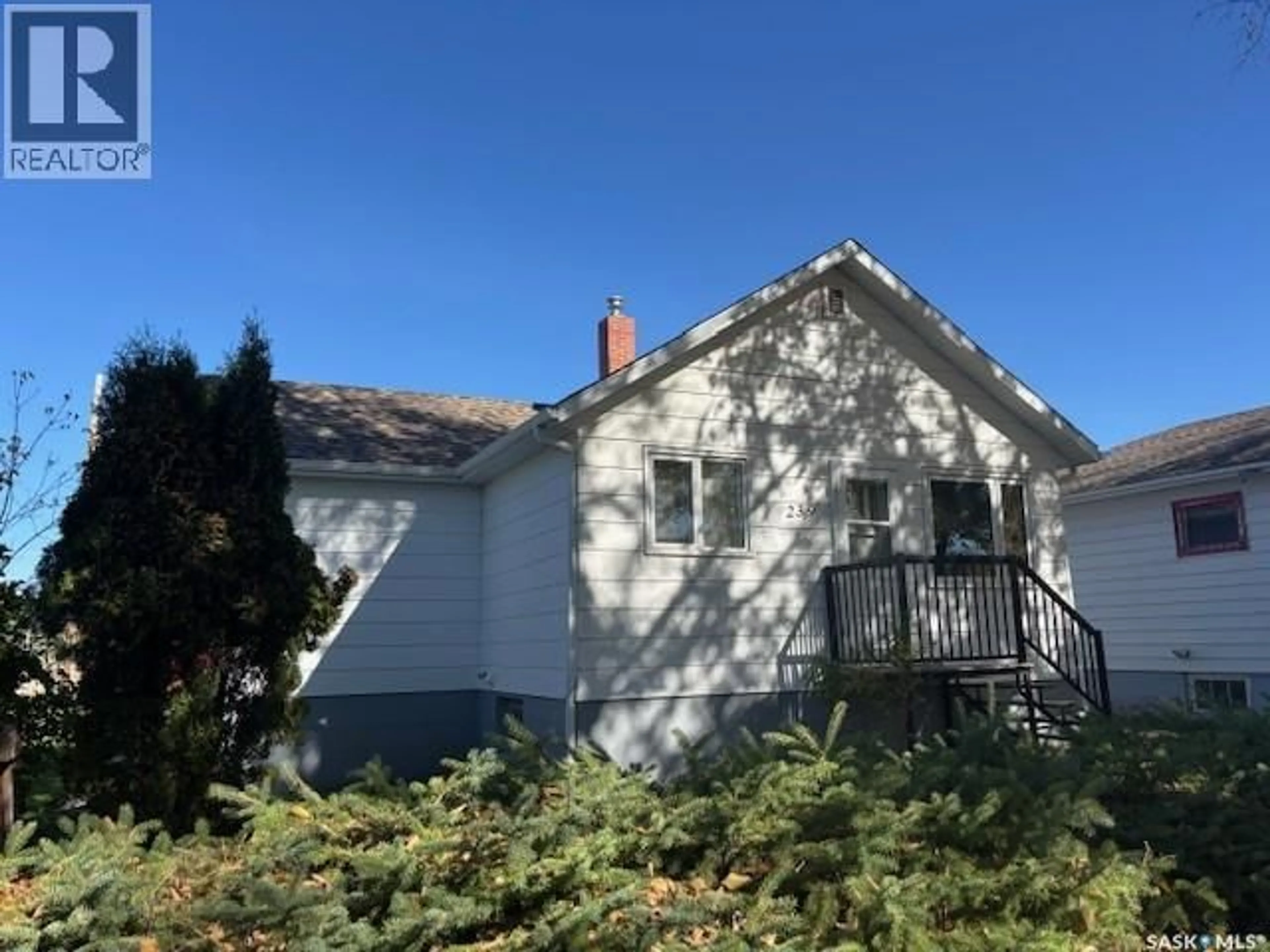 A pic from outside/outdoor area/front of a property/back of a property/a pic from drone, building for 239 3RD AVENUE, Canora Saskatchewan S0A0L0