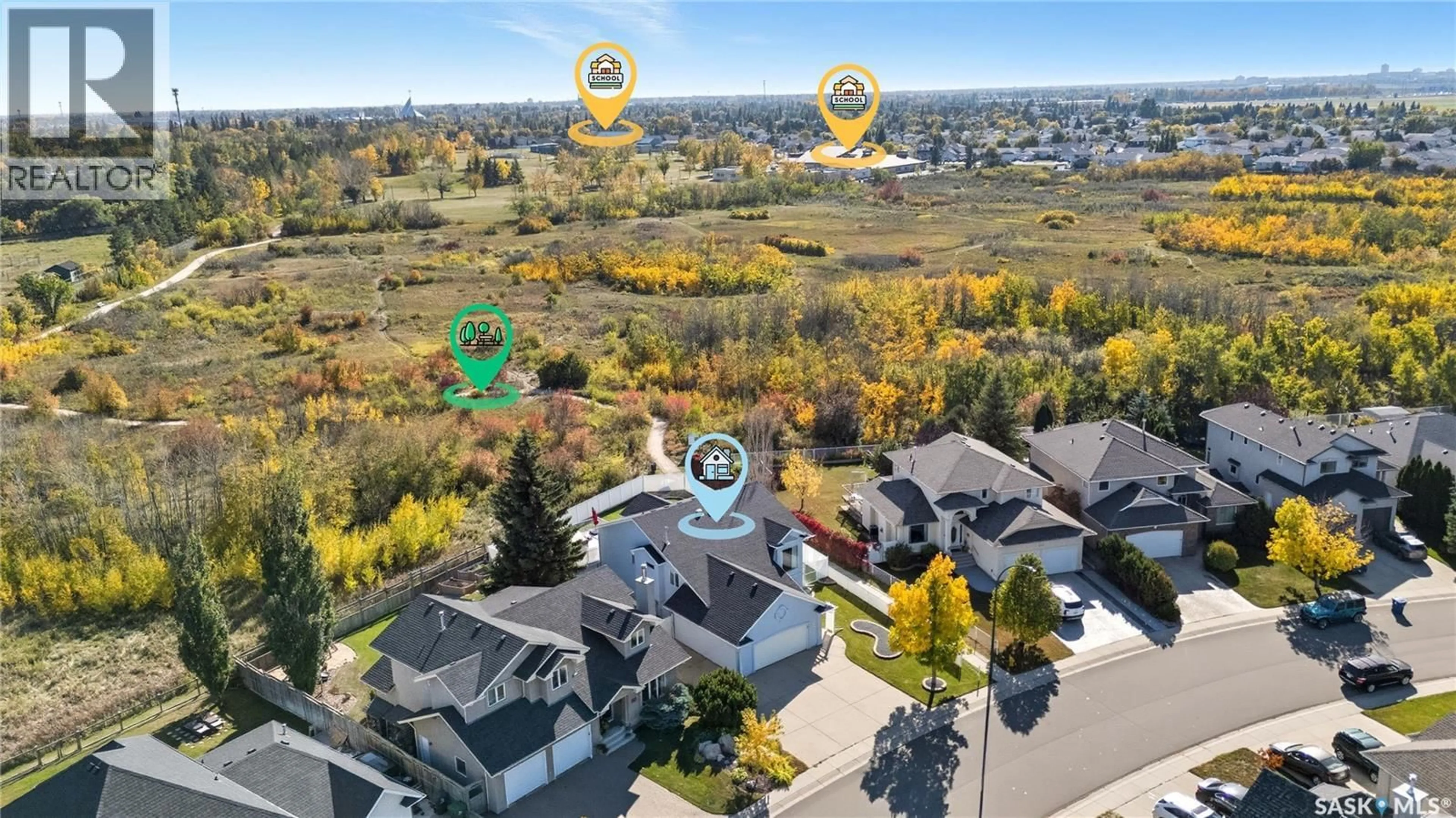 A pic from outside/outdoor area/front of a property/back of a property/a pic from drone, street for 422 LE MAY CRESCENT, Saskatoon Saskatchewan S7S1L1