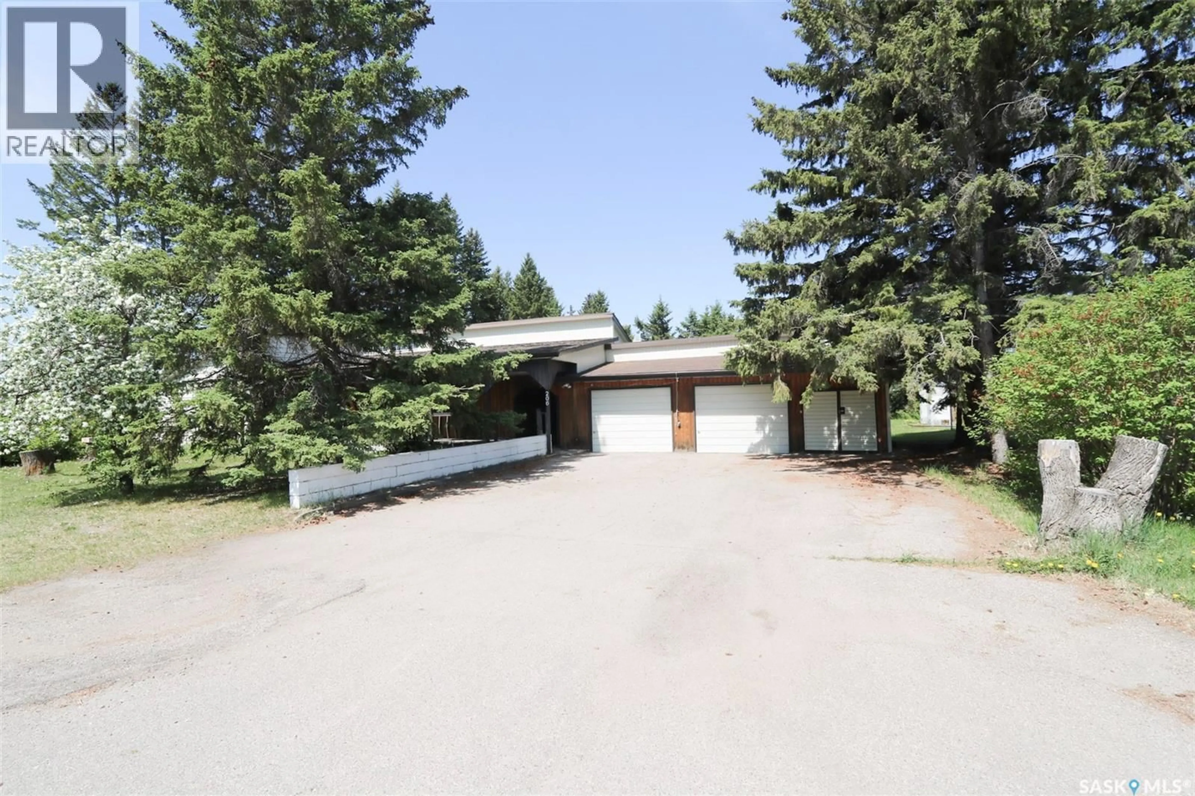 A pic from outside/outdoor area/front of a property/back of a property/a pic from drone, unknown for 206 CUMMING STREET, Springside Saskatchewan S0A3V0
