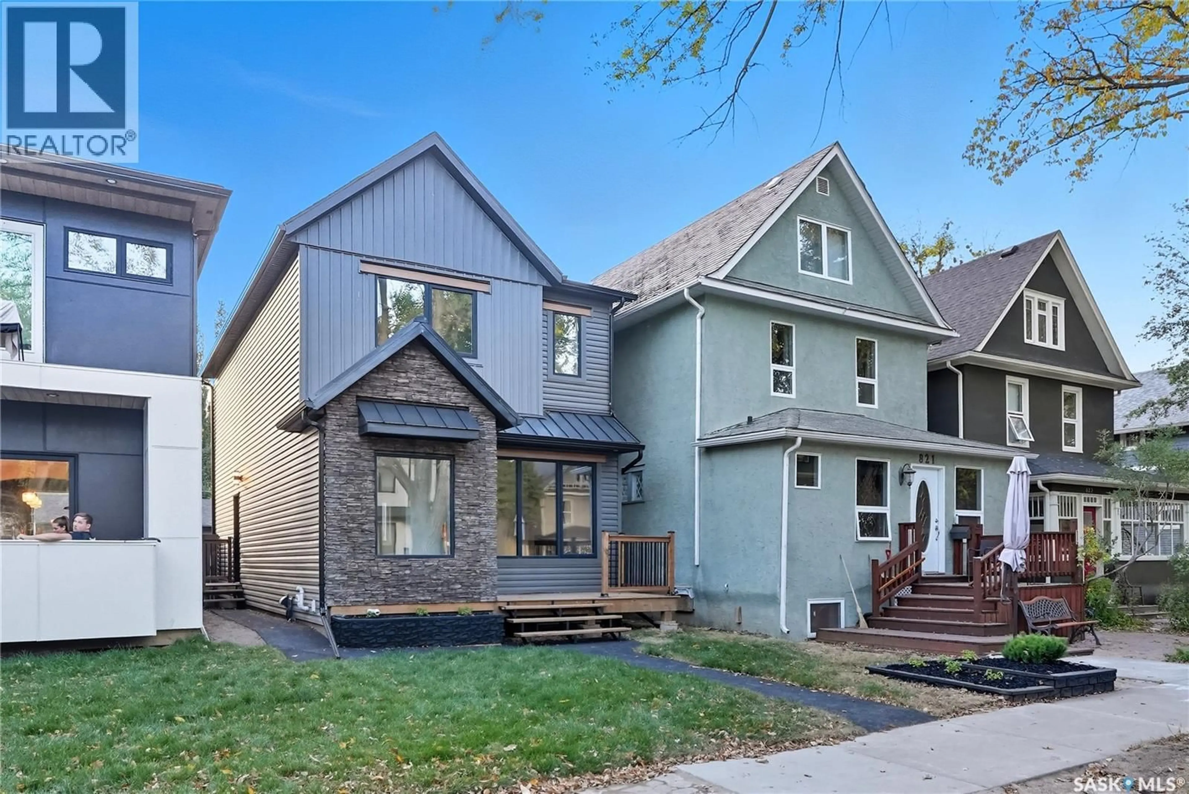 Home with brick exterior material, street for 819 6TH AVENUE, Saskatoon Saskatchewan S7K2T1