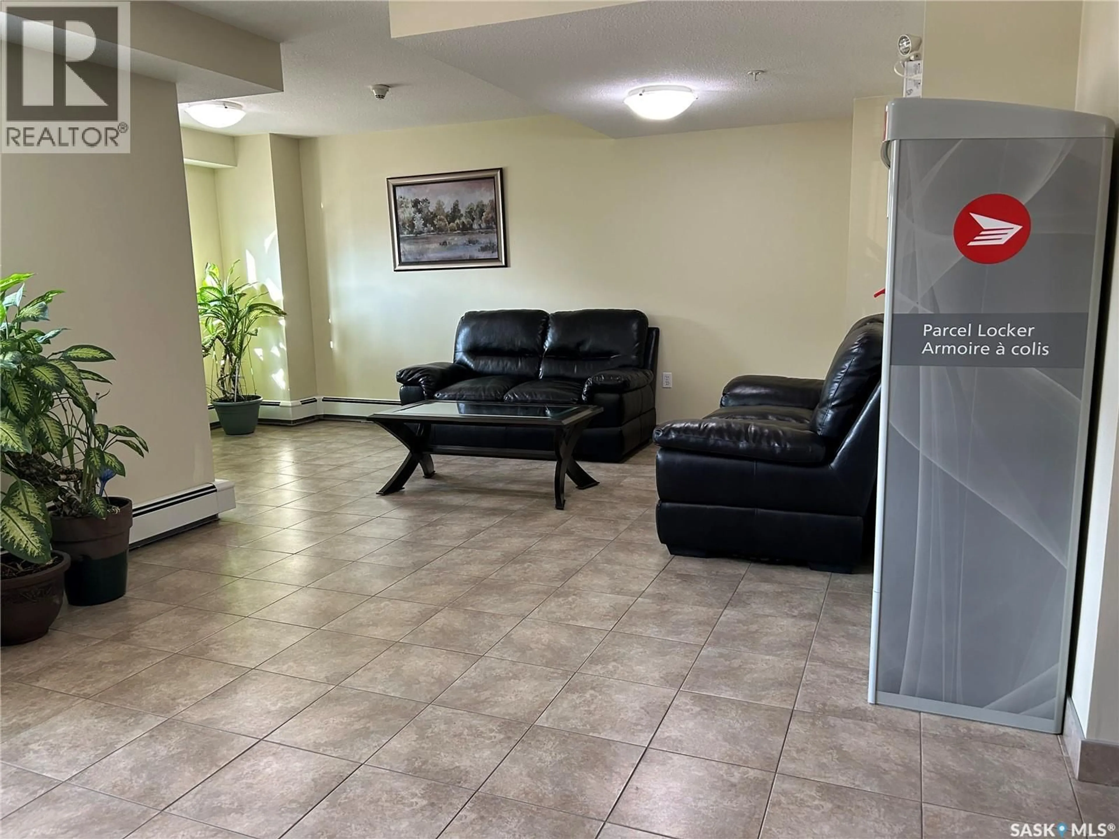 Lobby for 304 - 305 PETTERSON DRIVE, Estevan Saskatchewan S4A1N7
