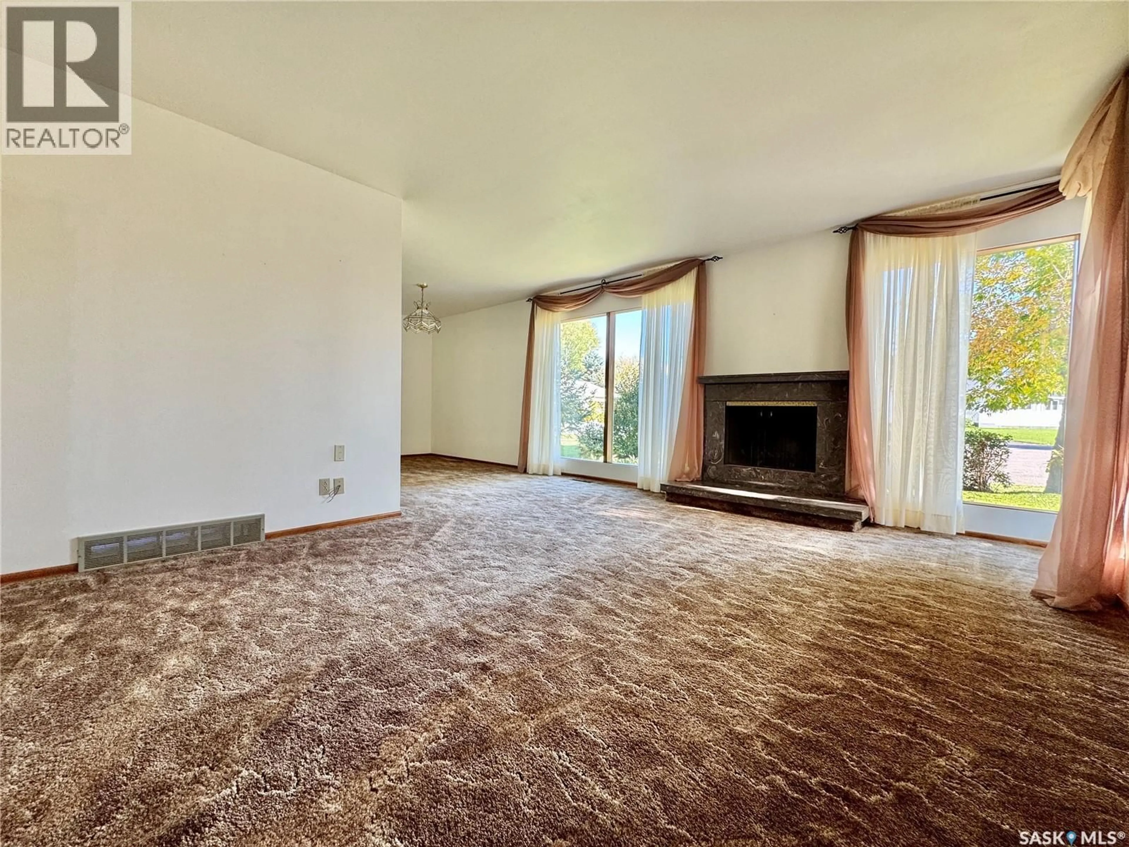 A pic of a room for 208 HILLSIDE BAY, Langenburg Saskatchewan S0A2A0