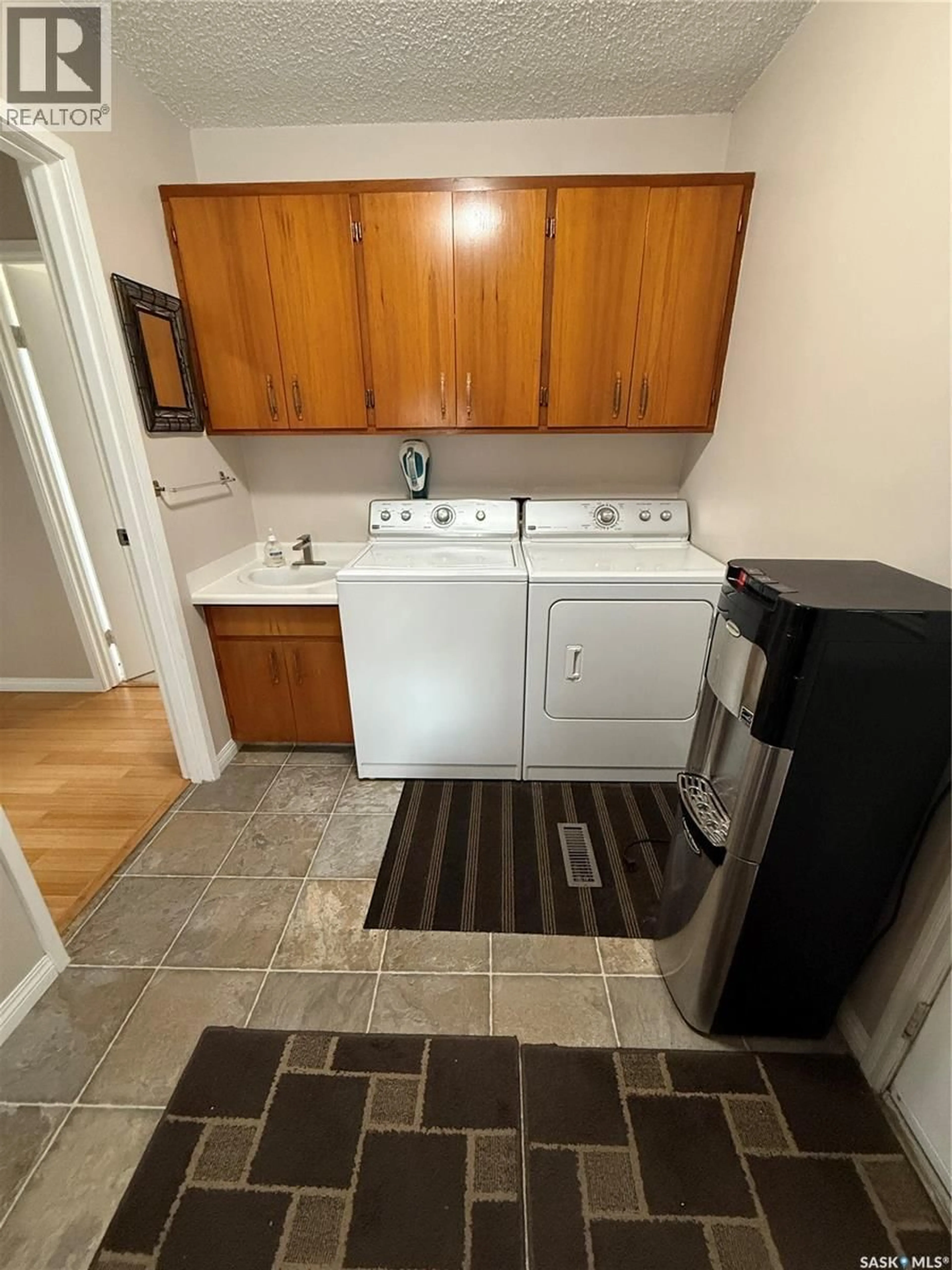 Laundry room for 112 BENNETT STREET, Lampman Saskatchewan S0C1N0