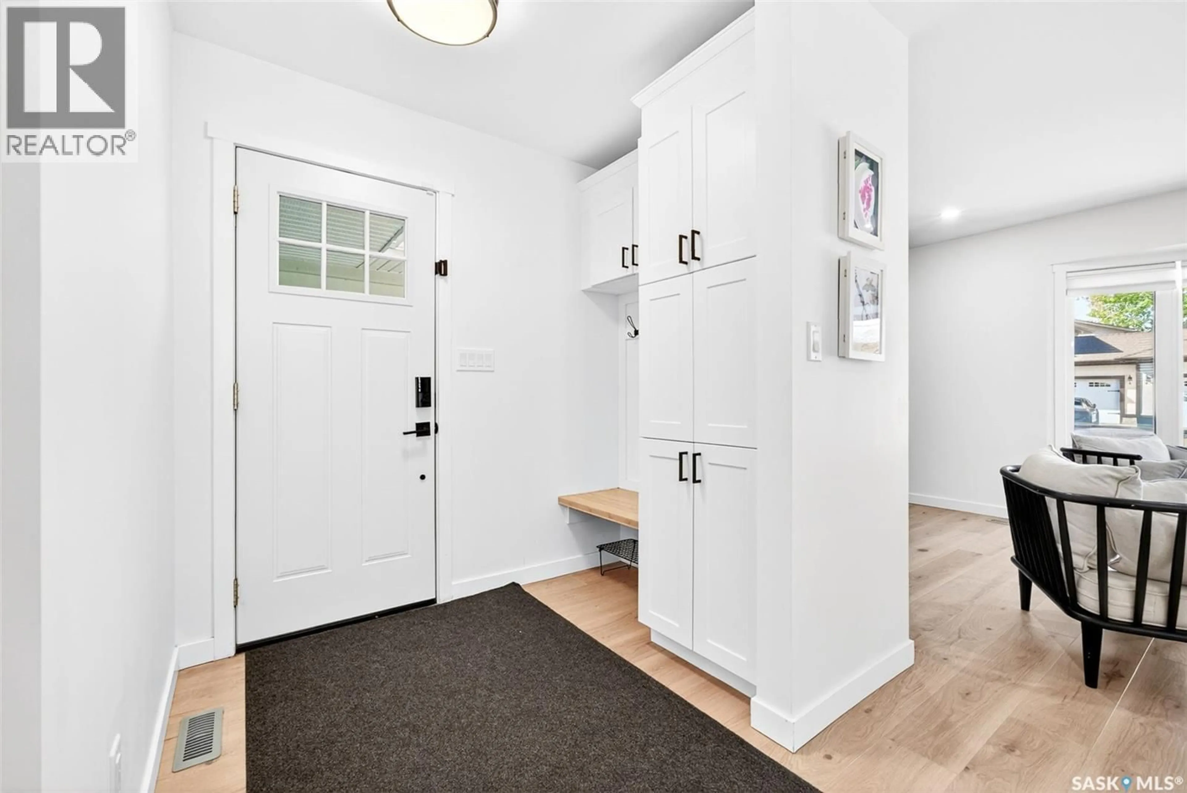 Indoor entryway for 183 ROGERS ROAD, Regina Saskatchewan S4S6V1