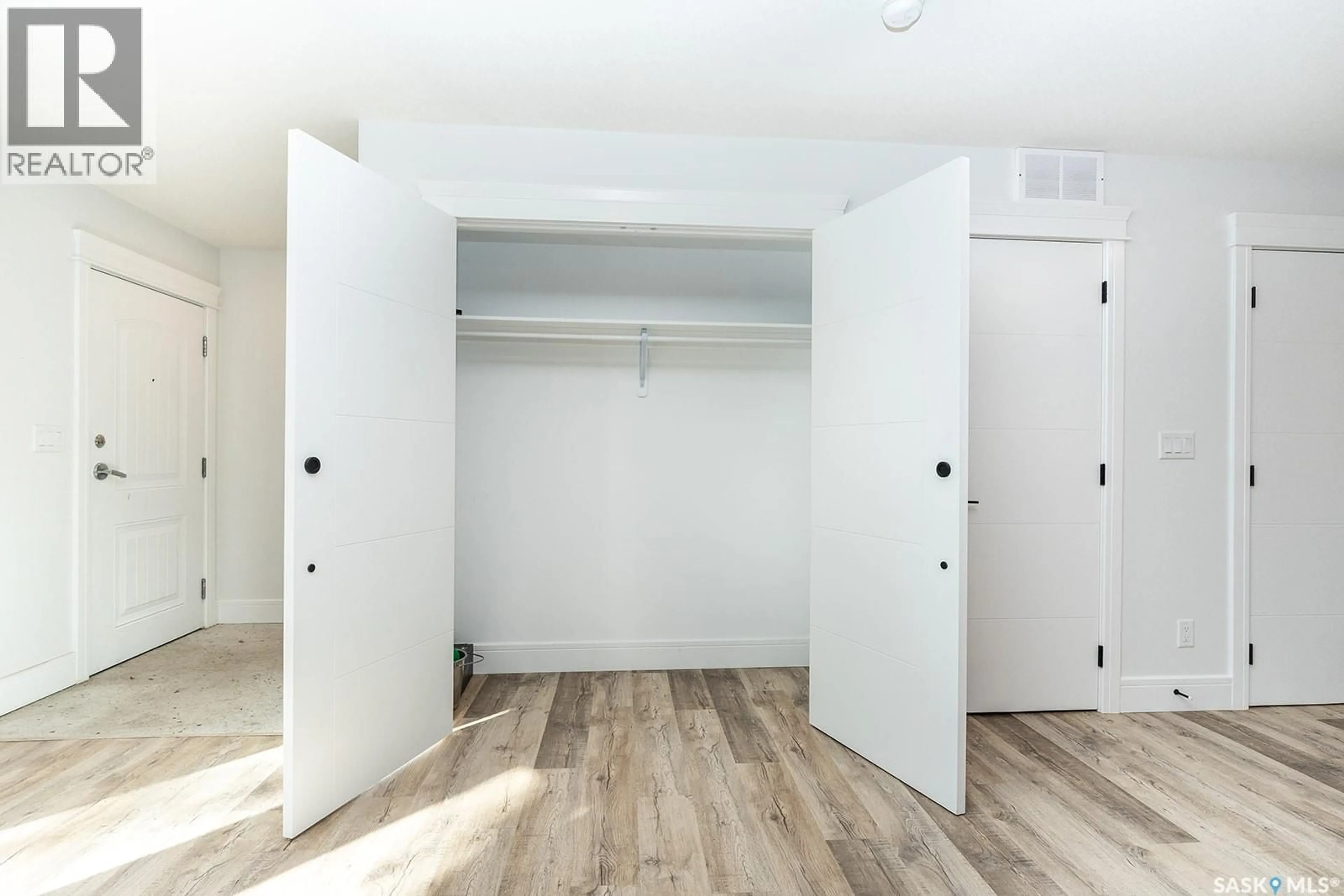 Storage room or clothes room or walk-in closet for 1003 OSLER STREET, Saskatoon Saskatchewan S7N0T5