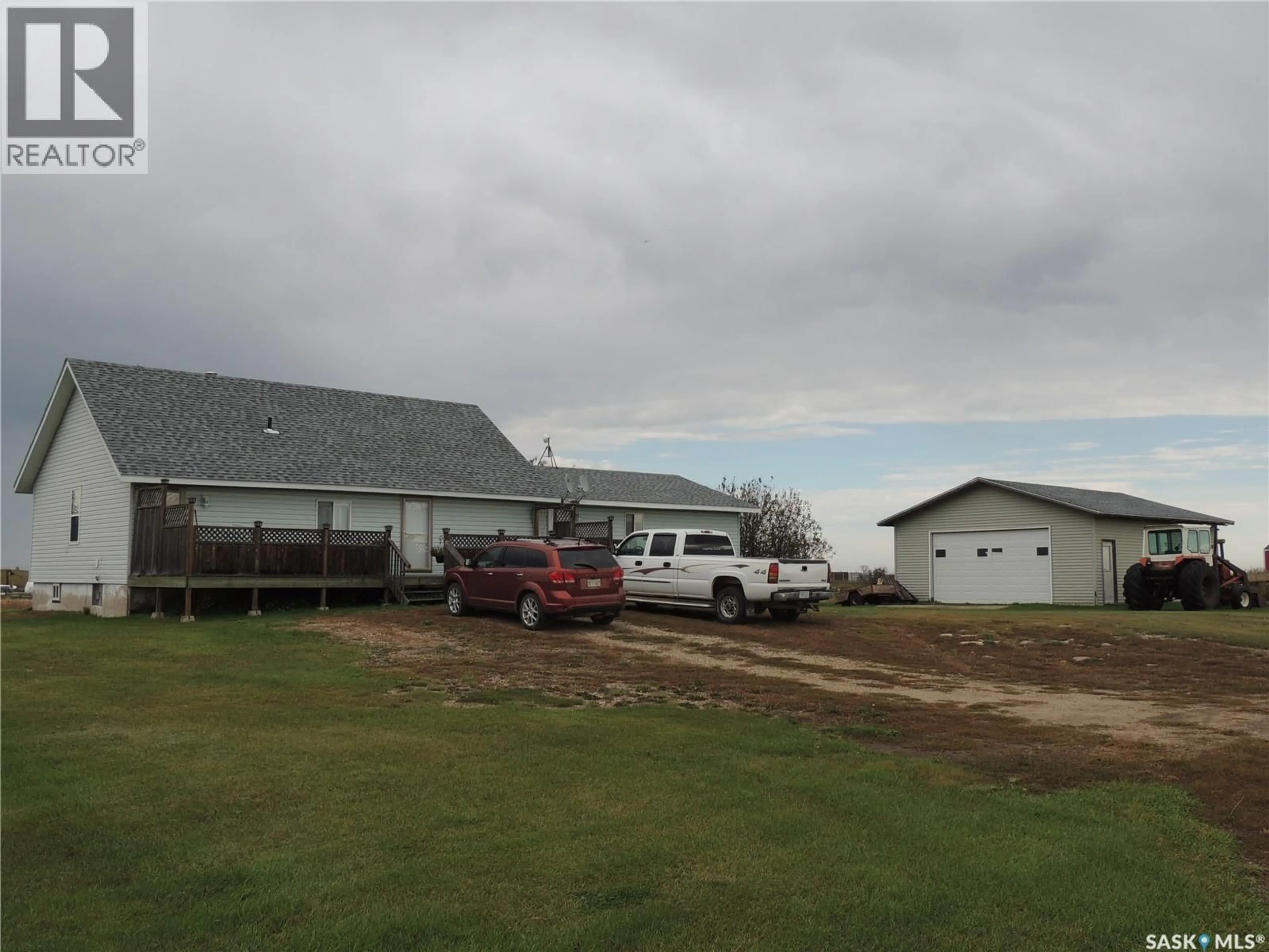 A pic from outside/outdoor area/front of a property/back of a property/a pic from drone, building for BOEHMER ACREAGE, Coalfields Rm No. 4 Saskatchewan S0C0M0