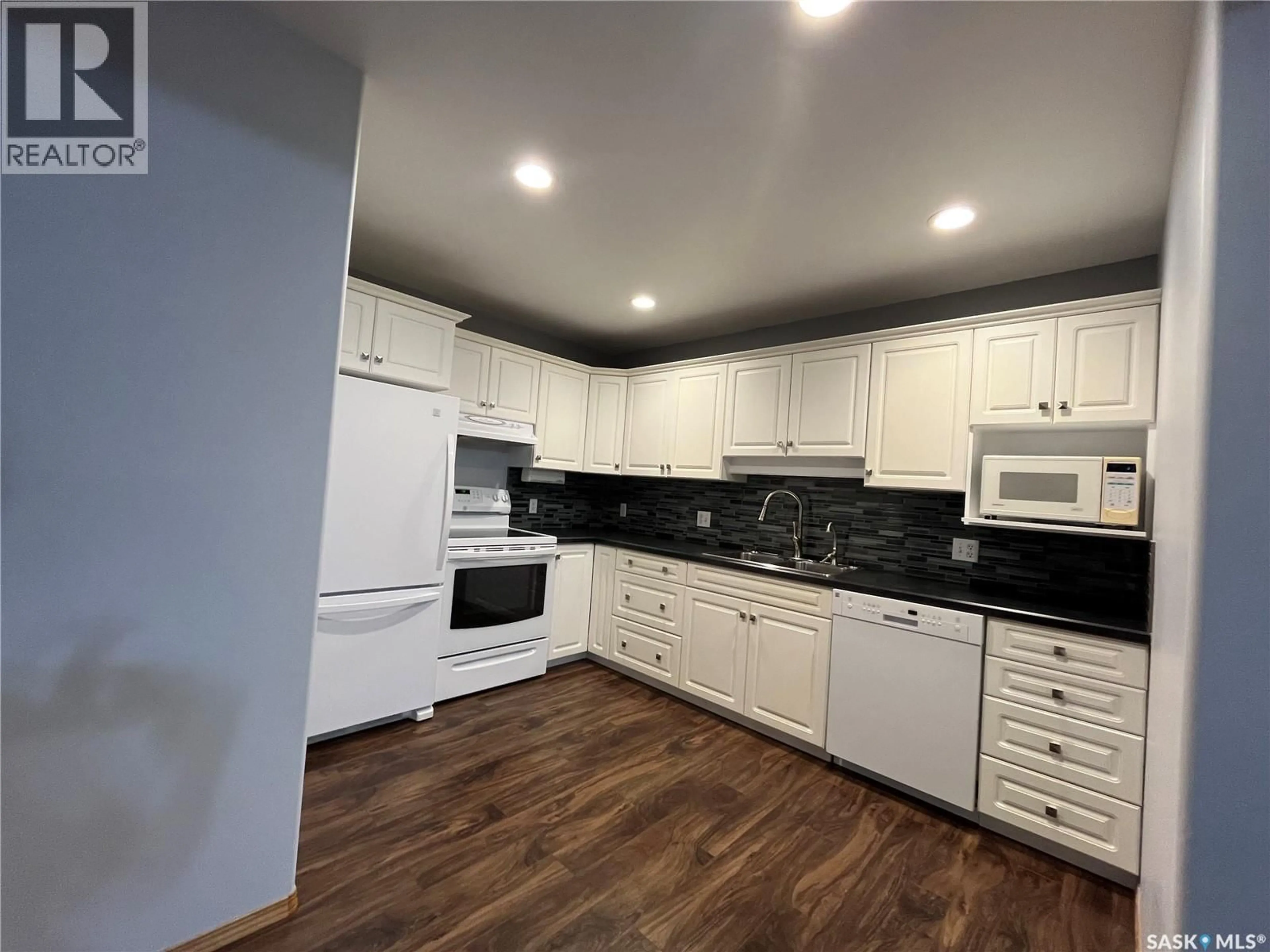 Unknown for 206 - 230 LISTER KAYE CRESCENT, Swift Current Saskatchewan S9H0A2