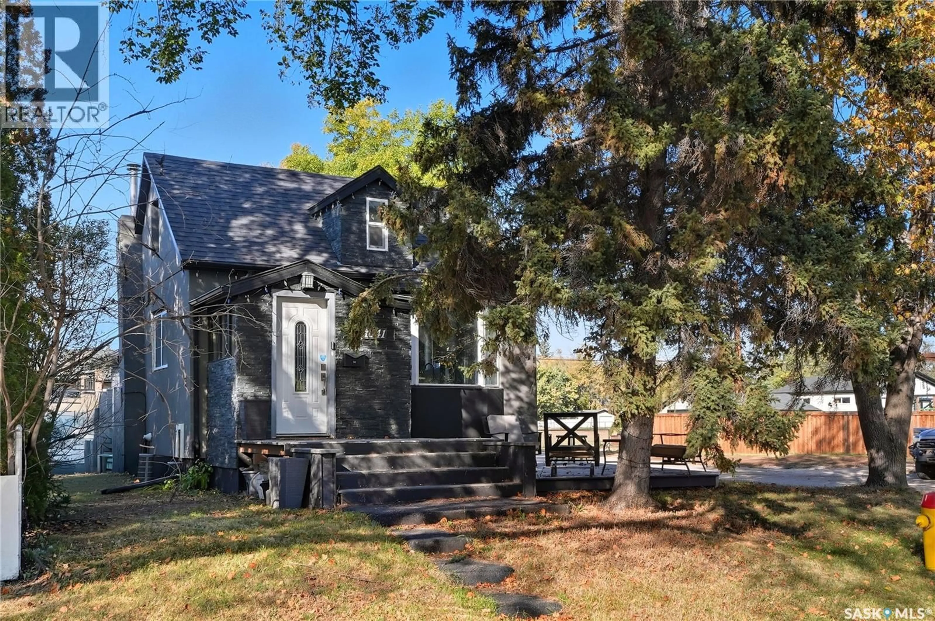 Unknown for 1041 L AVENUE, Saskatoon Saskatchewan S7L2R7