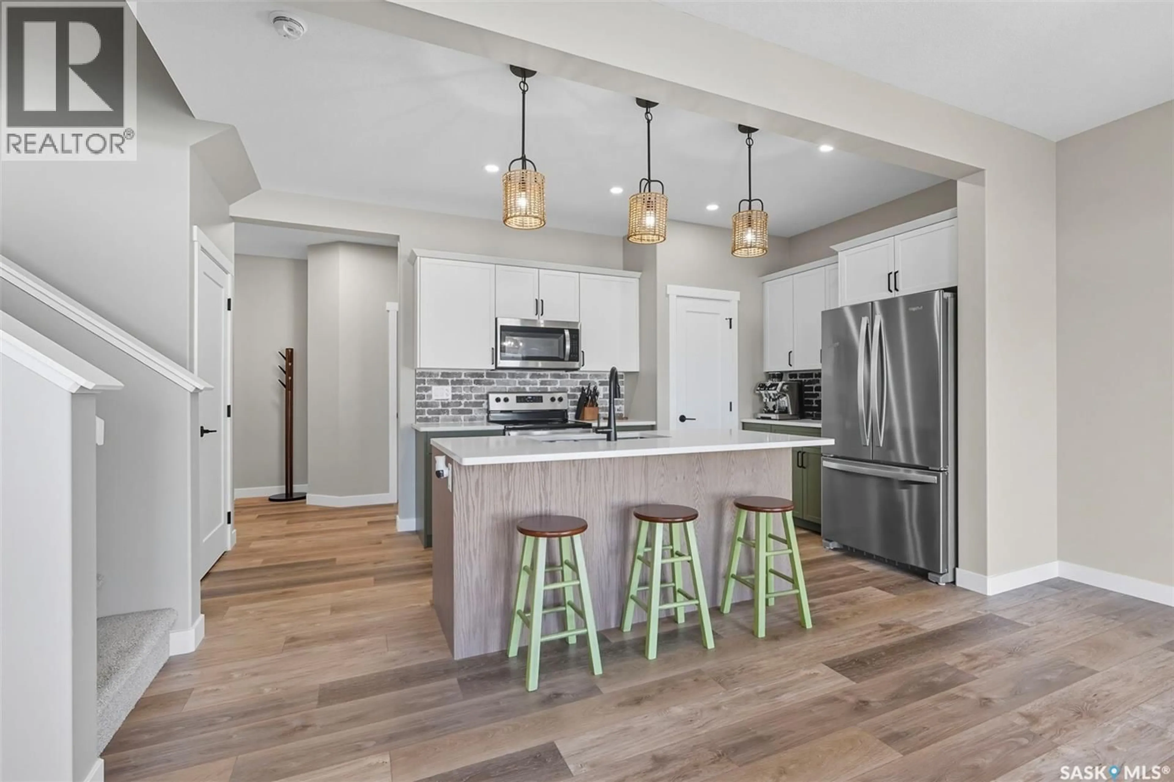 Open concept kitchen, unknown for 266 SCHMEISER BEND, Saskatoon Saskatchewan S7V1P7