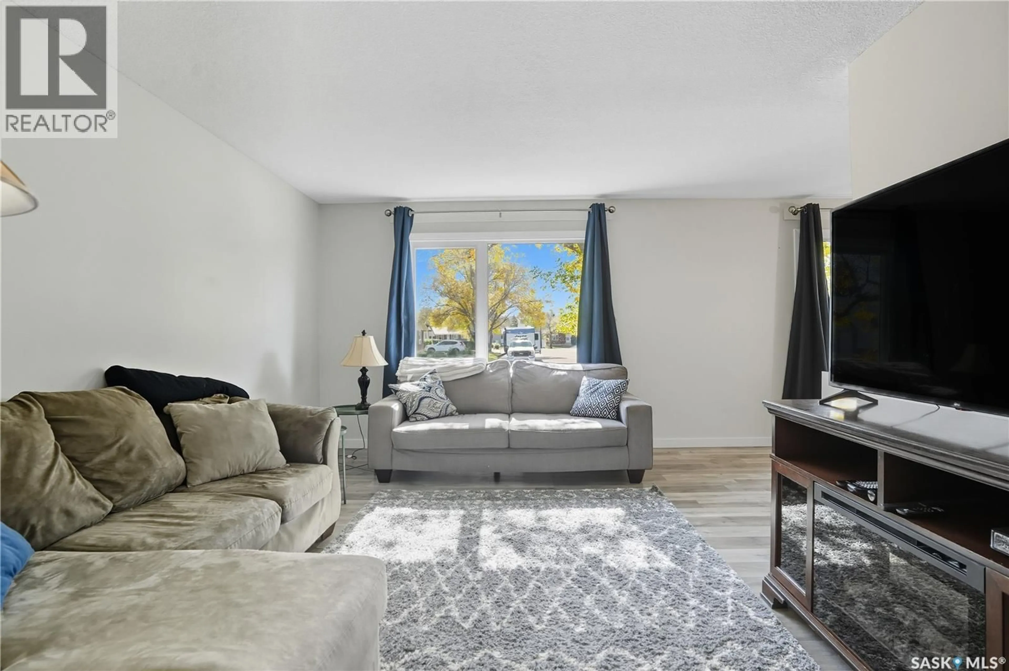 Living room with furniture, unknown for 127 HASTINGS CRESCENT, Regina Saskatchewan S4T7N6