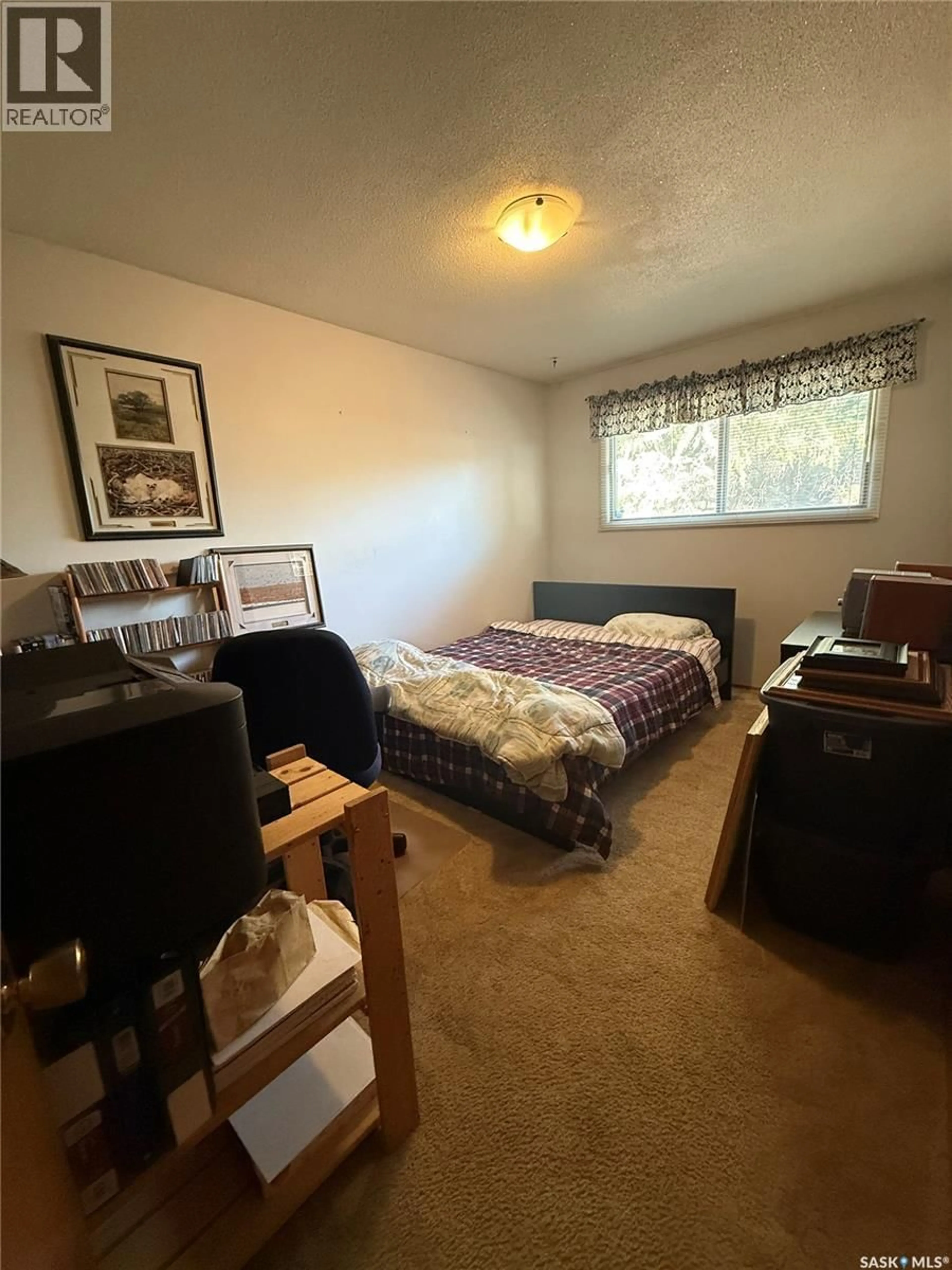 A pic of a room for 1236 Y AVENUE, Saskatoon Saskatchewan S7L3L7