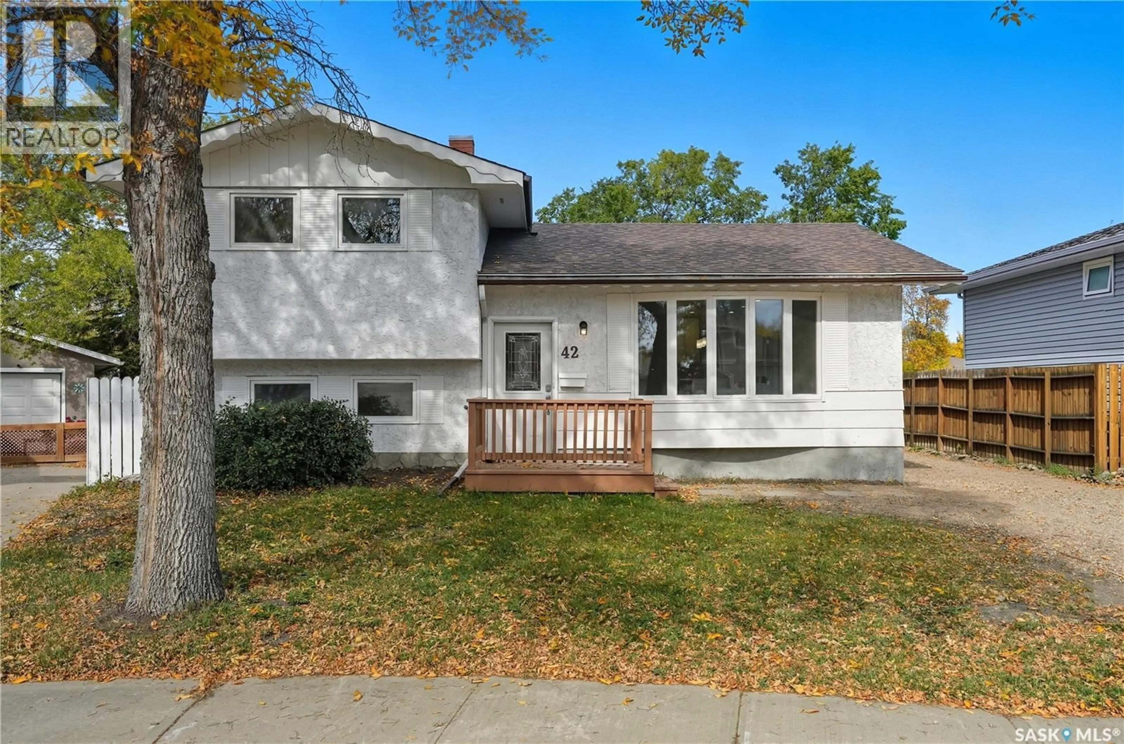 Home with vinyl exterior material, street for 42 AITKEN CRESCENT, Regina Saskatchewan S4R5W7